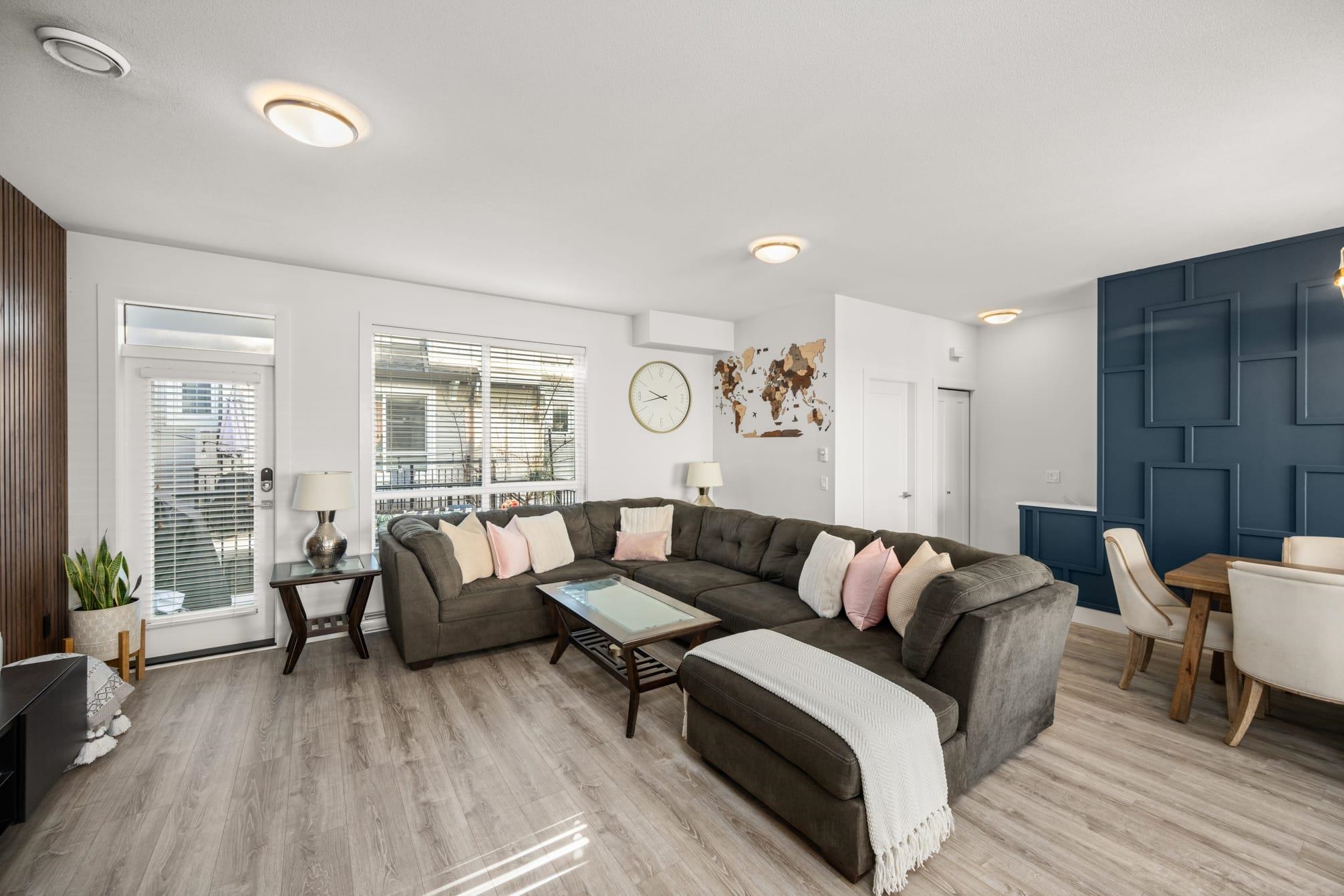 75 9718 161A STREET Unit: 75