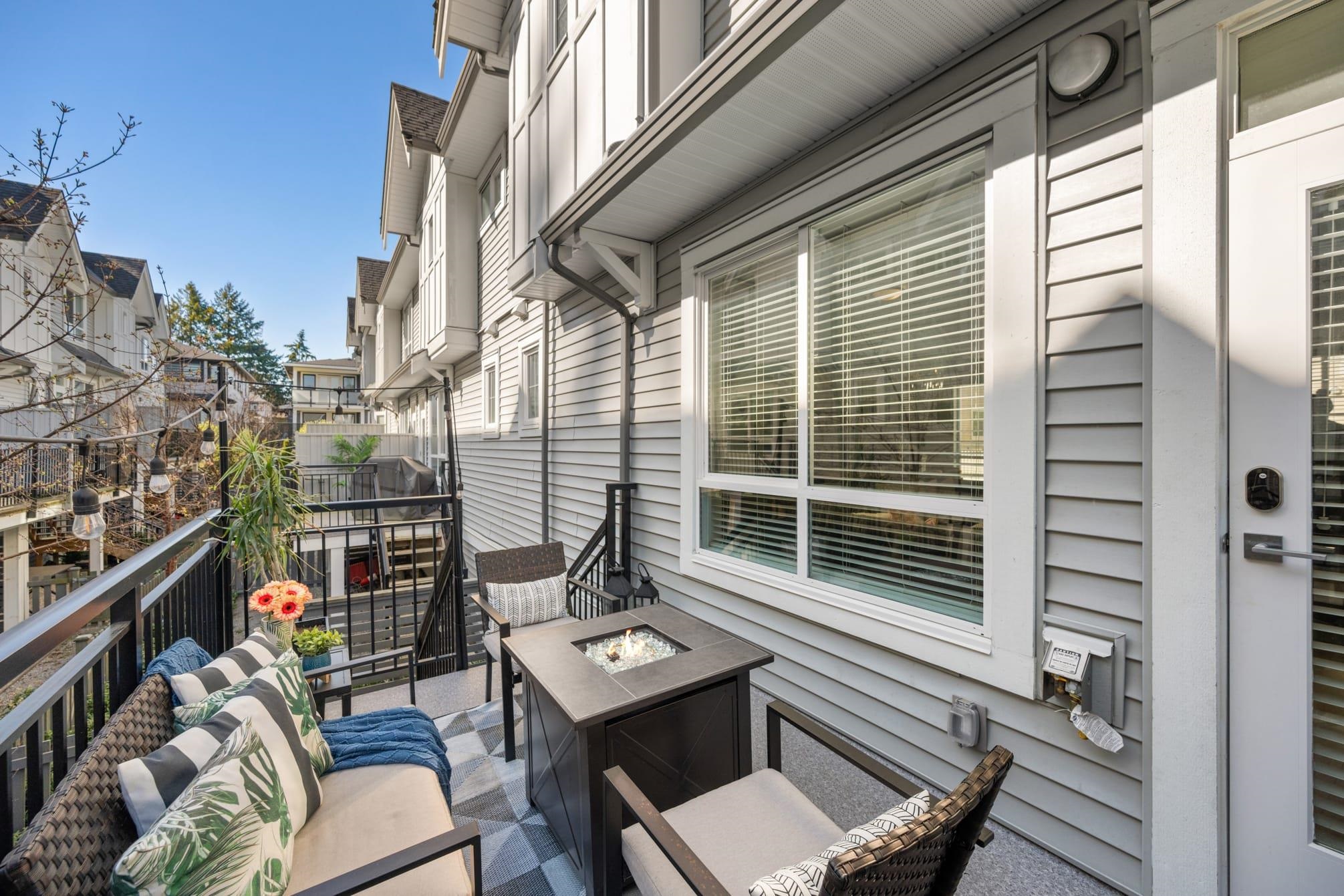 75 9718 161A STREET Unit: 75