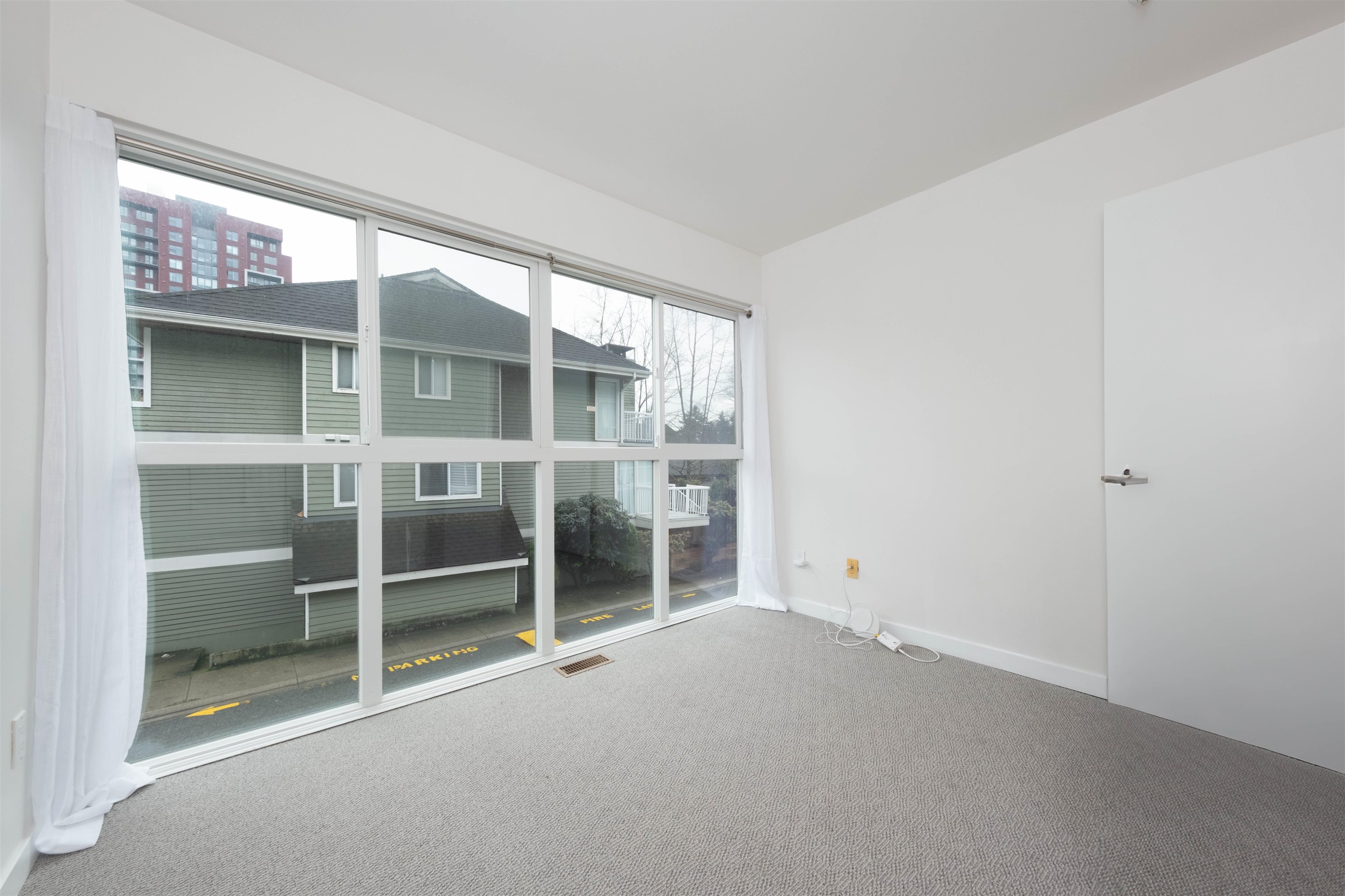 3371 FIELDSTONE AVENUE