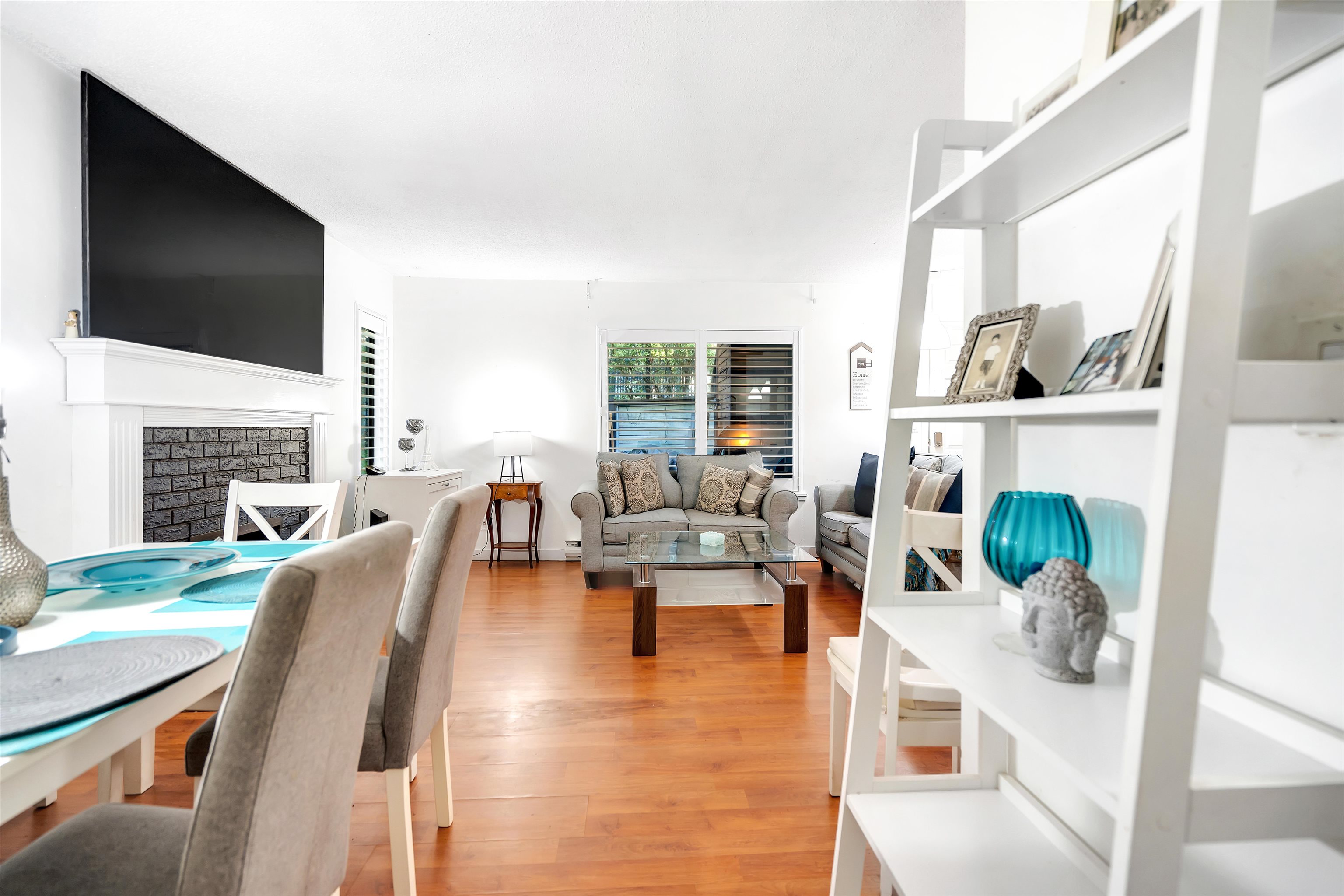 813 10620 150TH STREET Unit: 813