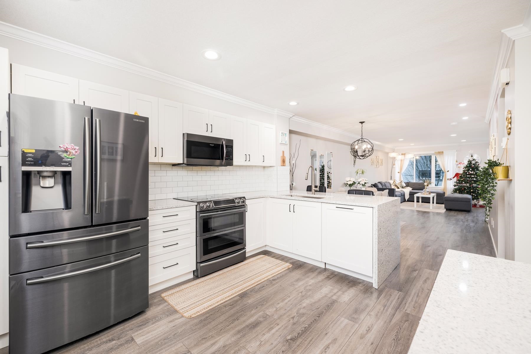 62 15175 62A AVENUE Unit: 62