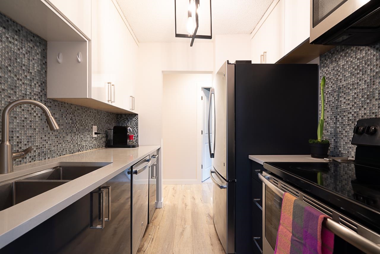 507 2020 FULLERTON AVENUE Unit: 507