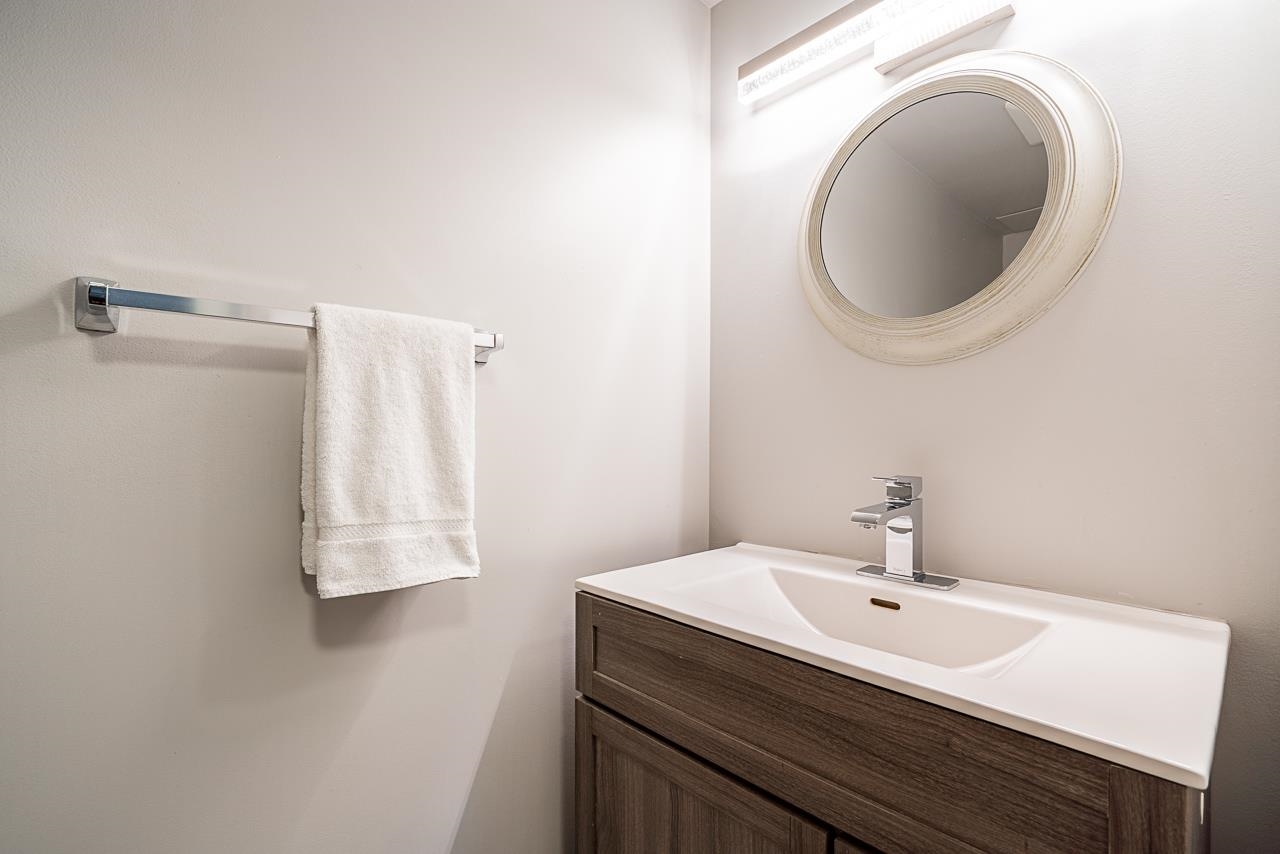 507 2020 FULLERTON AVENUE Unit: 507