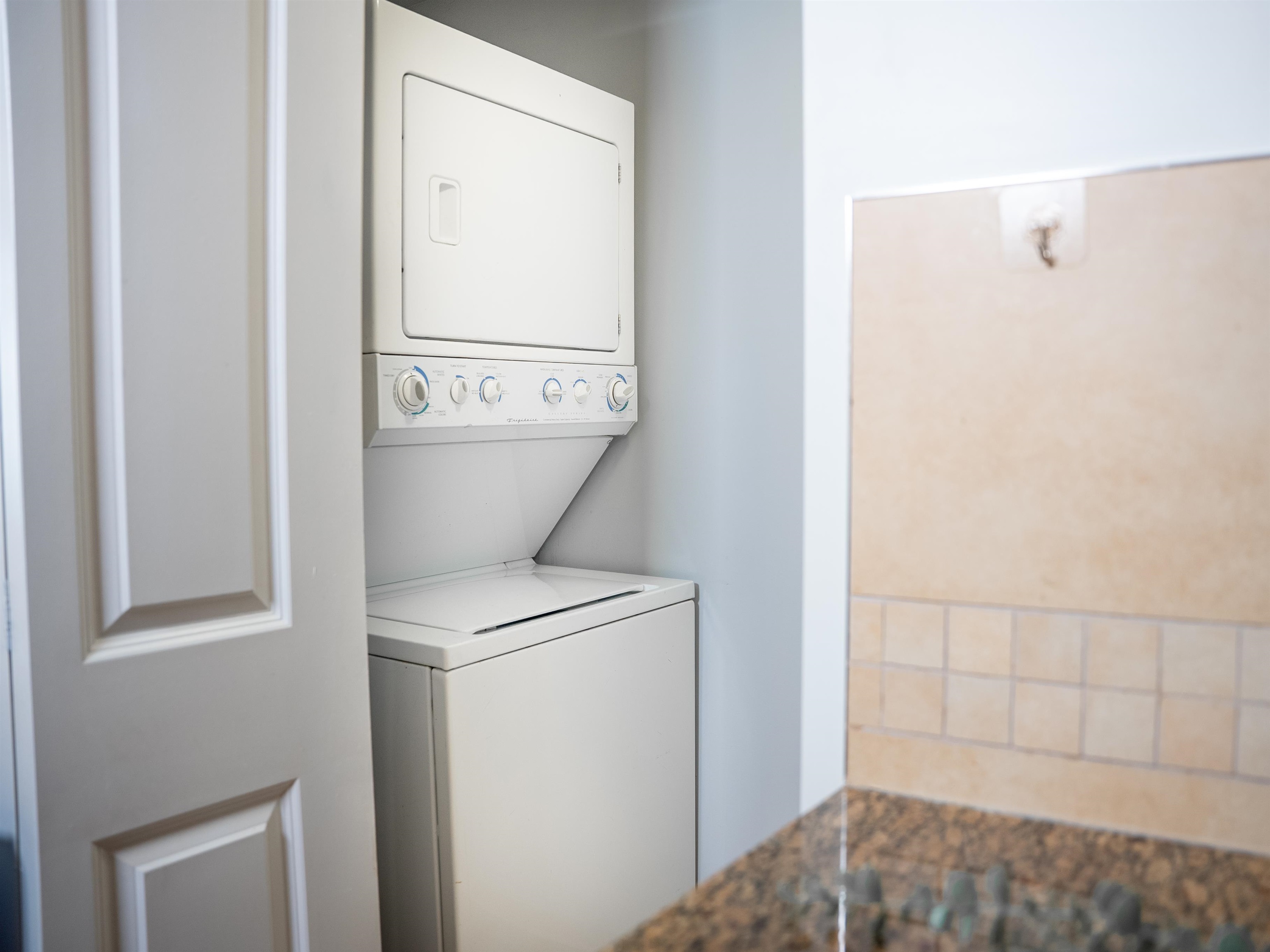 1205 898 CARNARVON STREET Unit: 1205