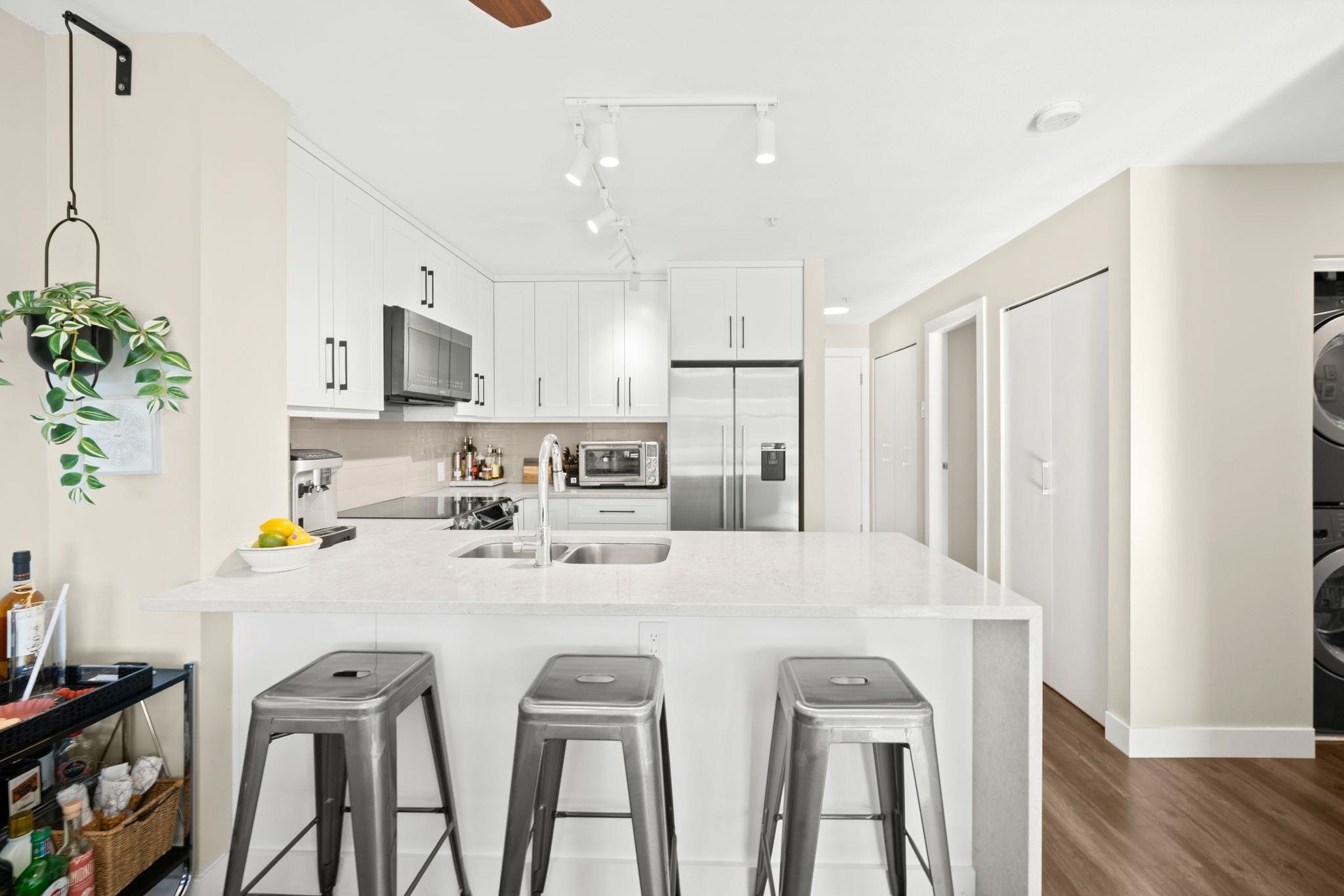 410 124 W 3RD STREET Unit: 410