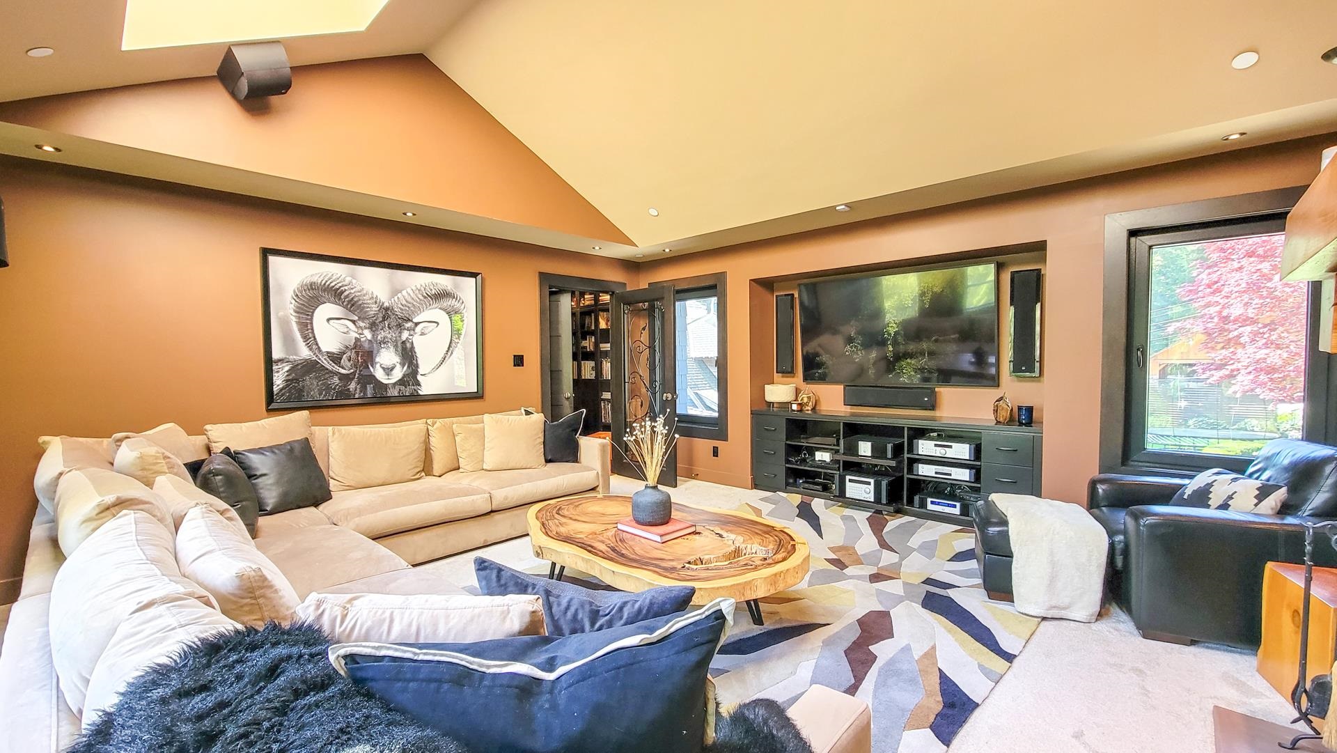 5125 INDIAN RIVER DRIVE