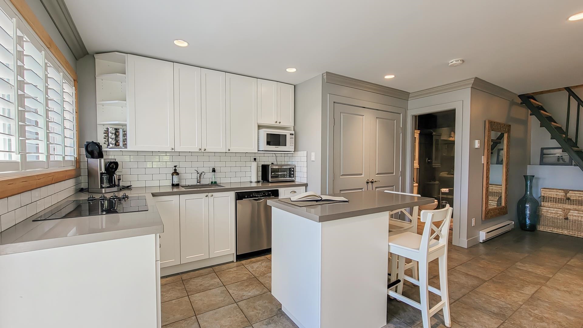 5125 INDIAN RIVER DRIVE