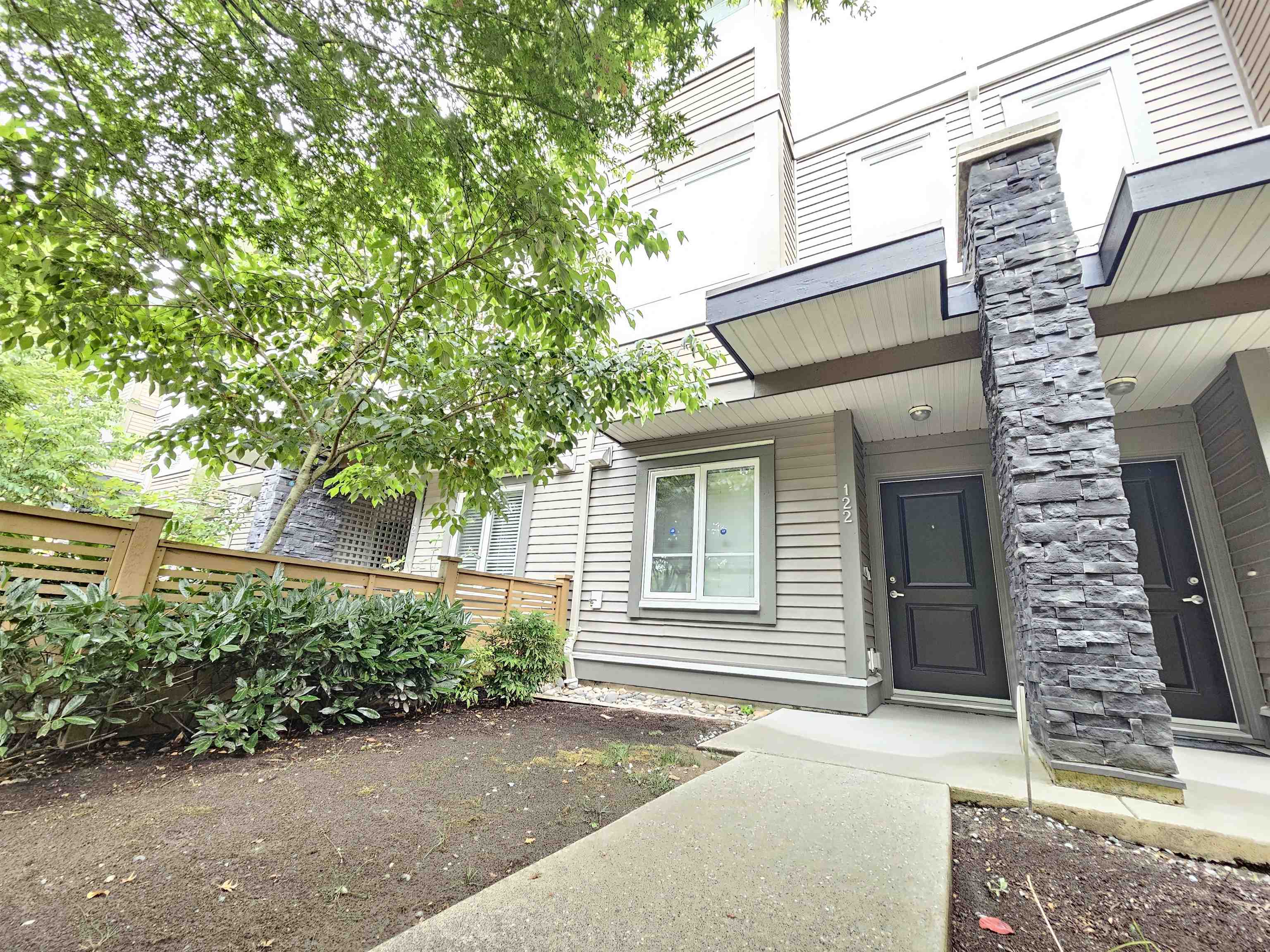 122 5888 144 STREET Unit: 122