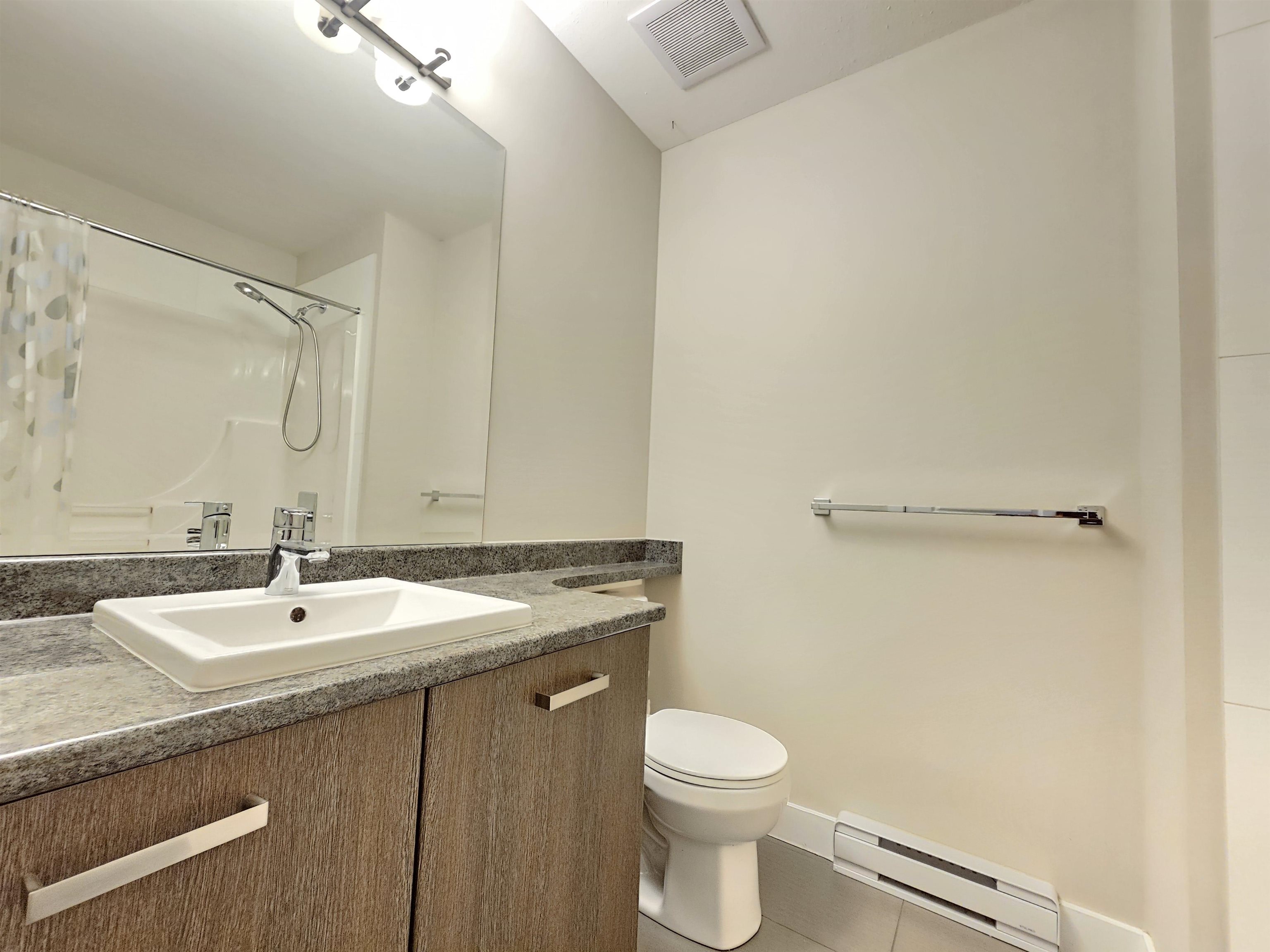 122 5888 144 STREET Unit: 122