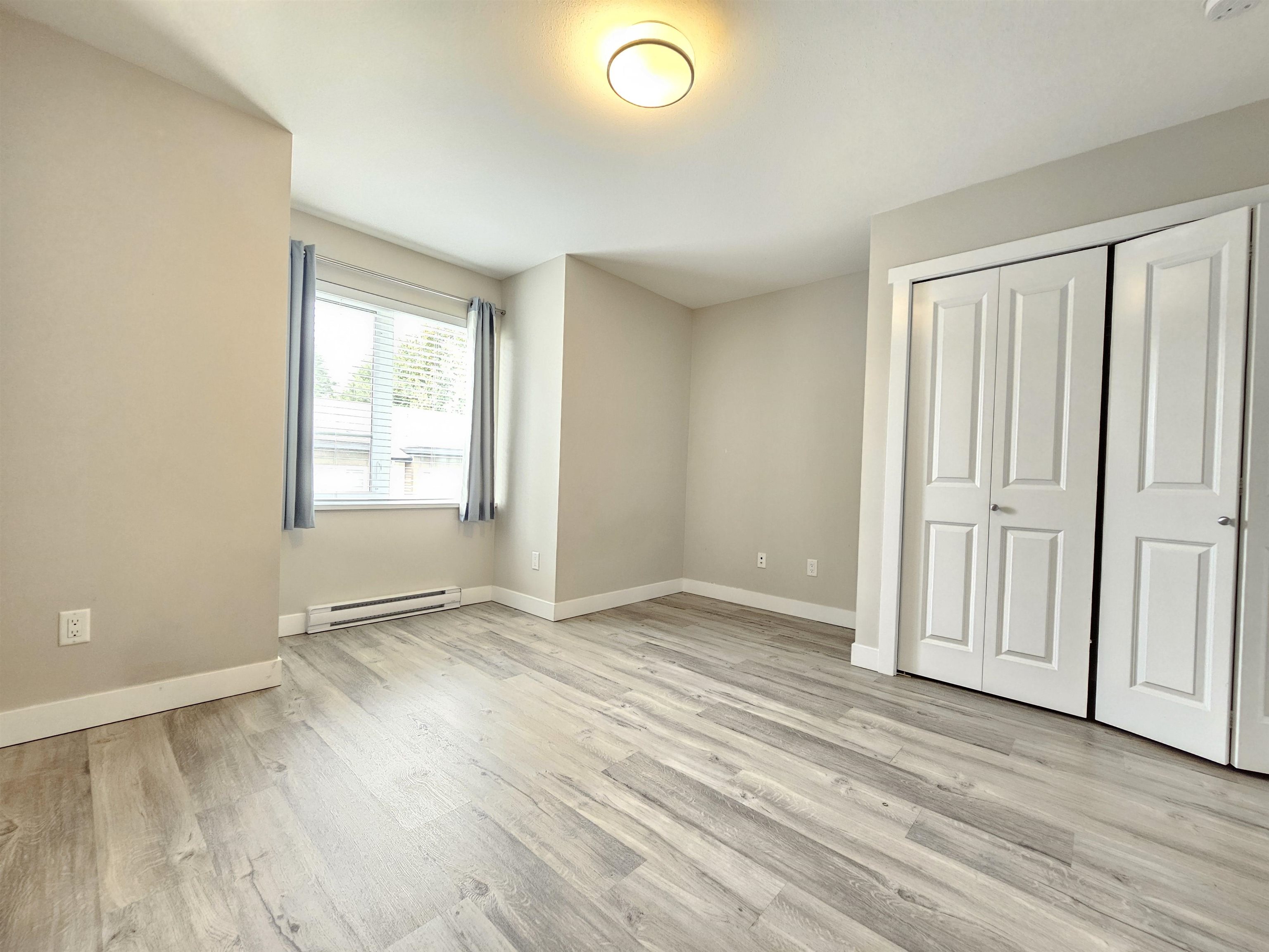 122 5888 144 STREET Unit: 122