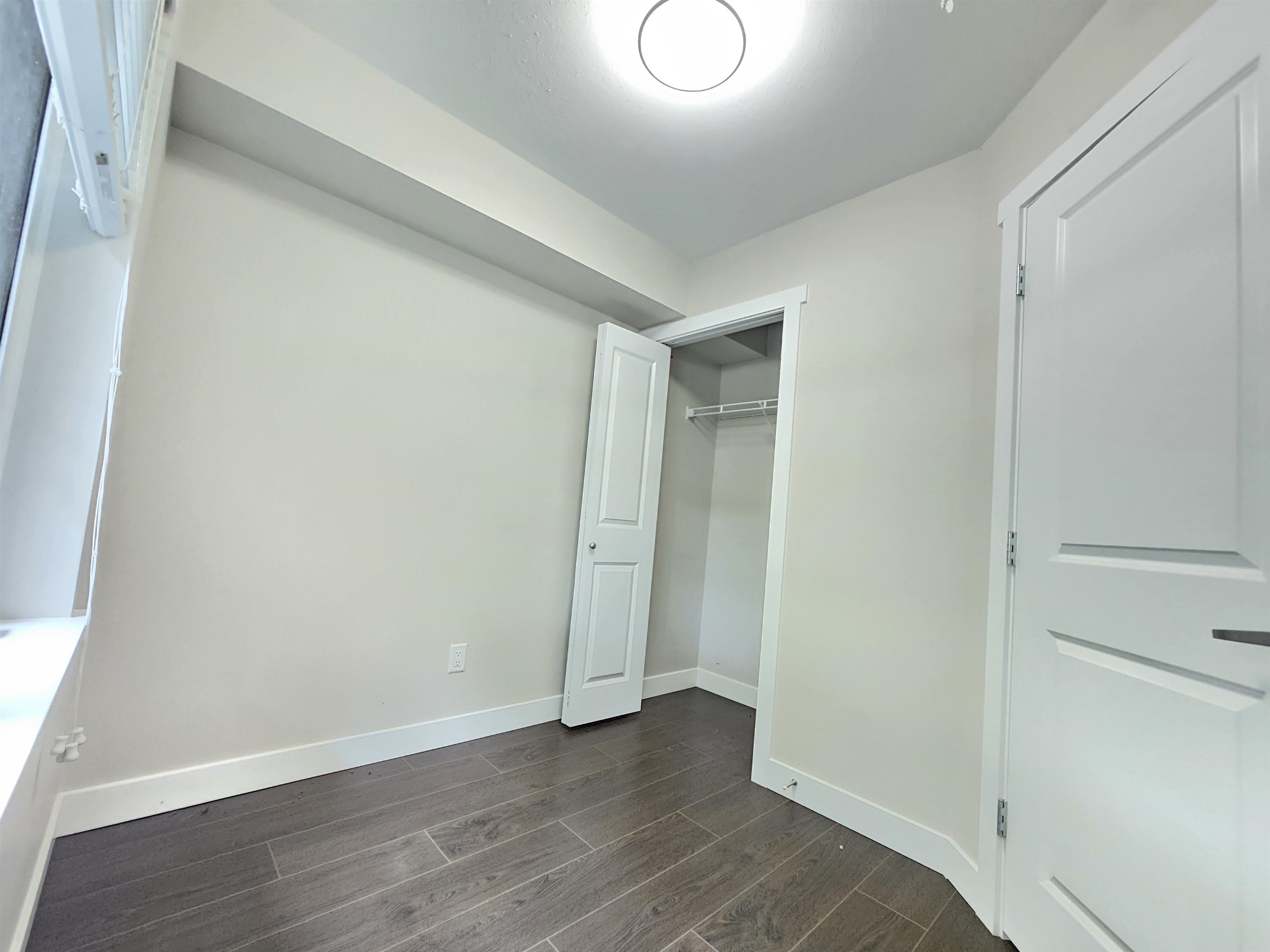 122 5888 144 STREET Unit: 122