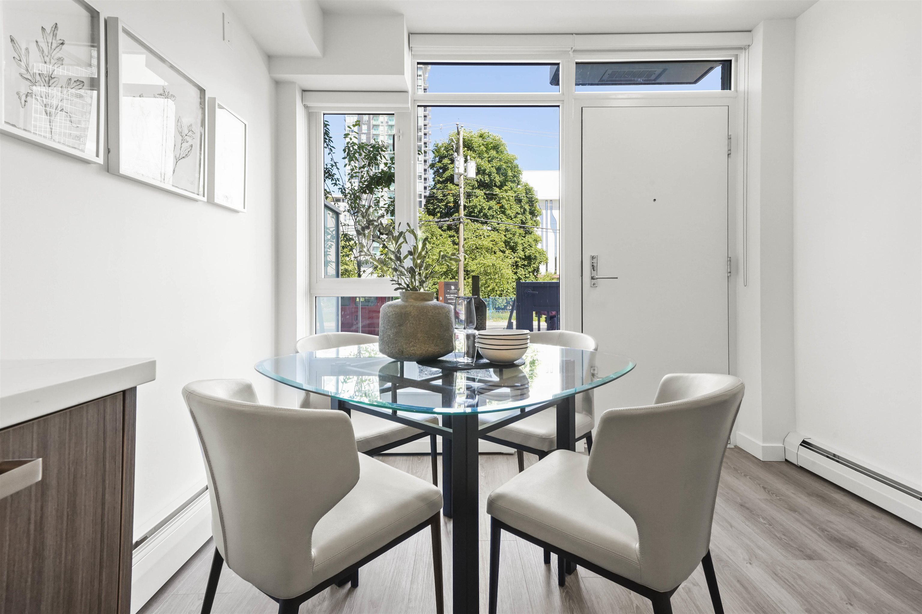 8 13350 CENTRAL AVENUE Unit: 8