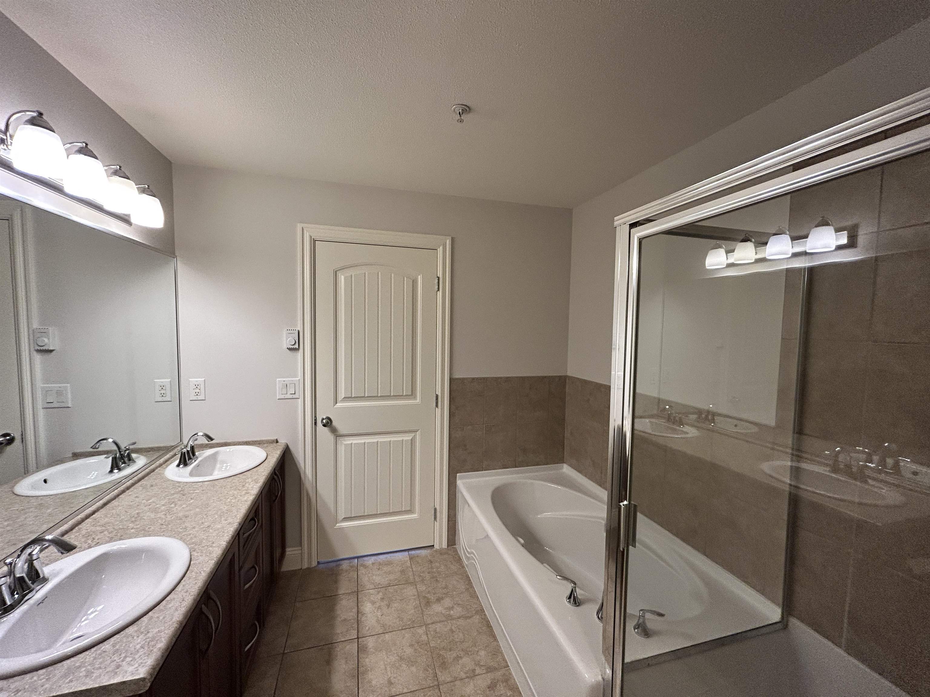 215 22150 DEWDNEY TRUNK ROAD Unit: 215