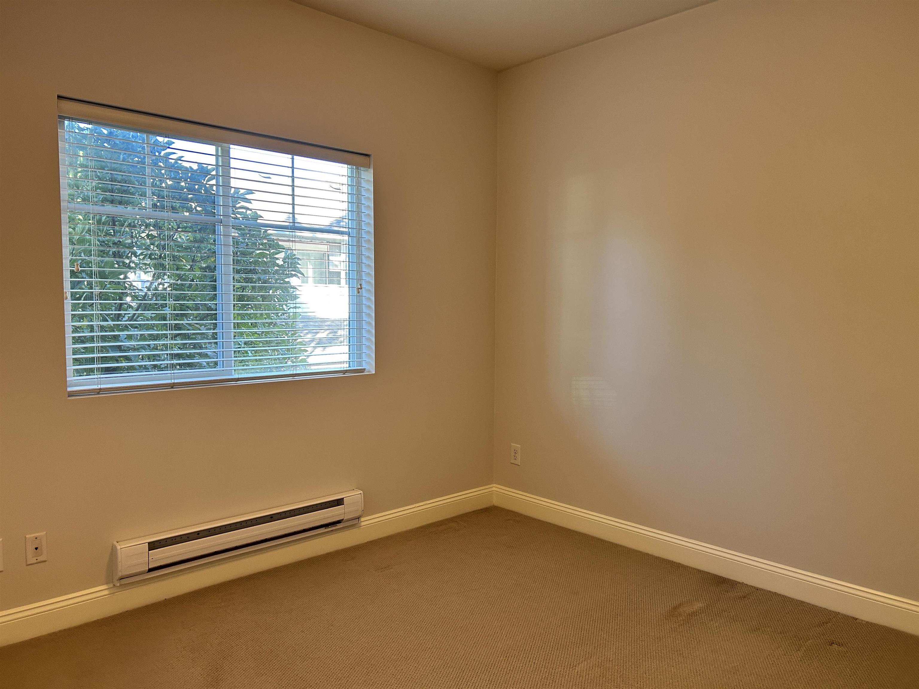 215 22150 DEWDNEY TRUNK ROAD Unit: 215