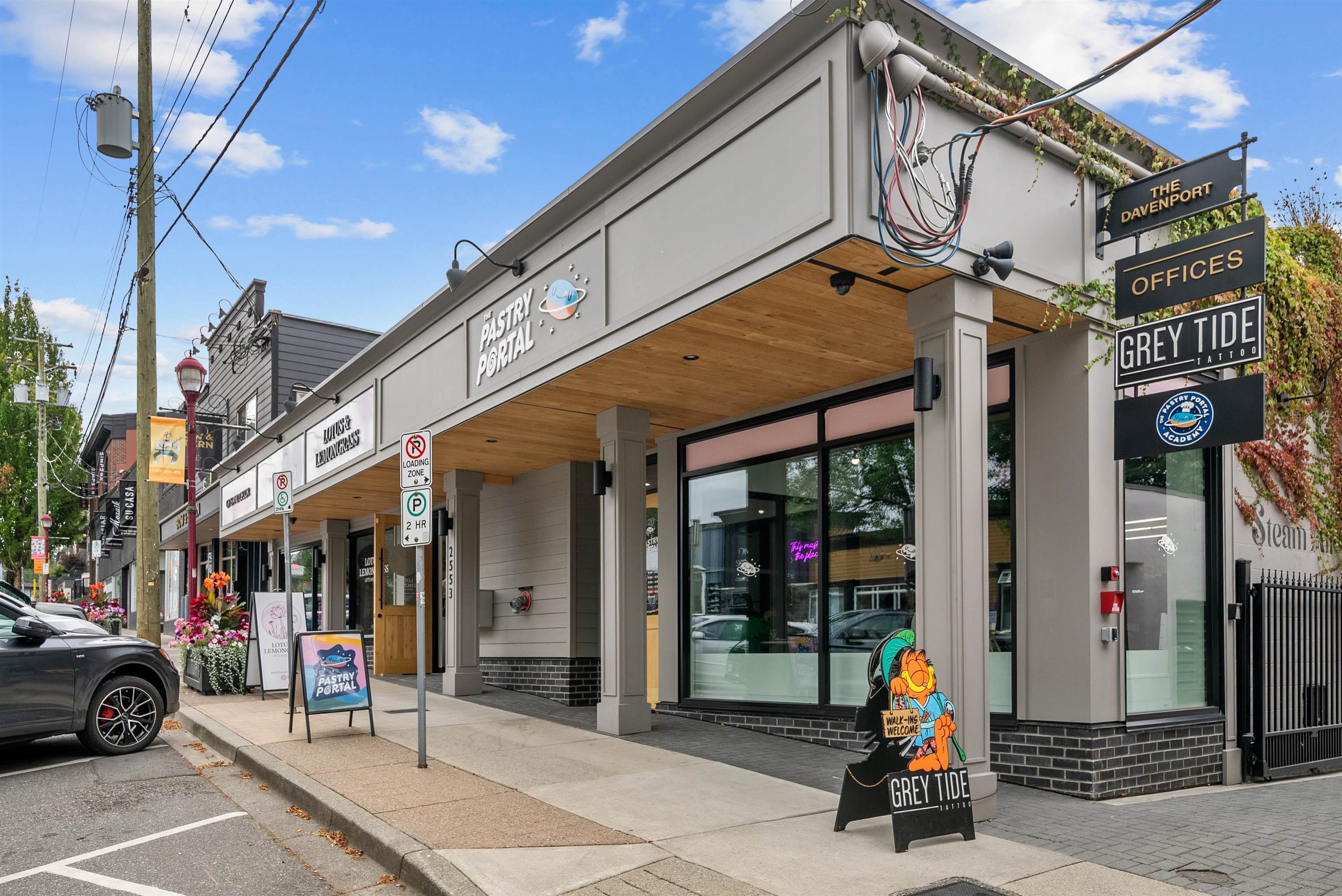 318 2493 MONTROSE AVENUE Unit: 318