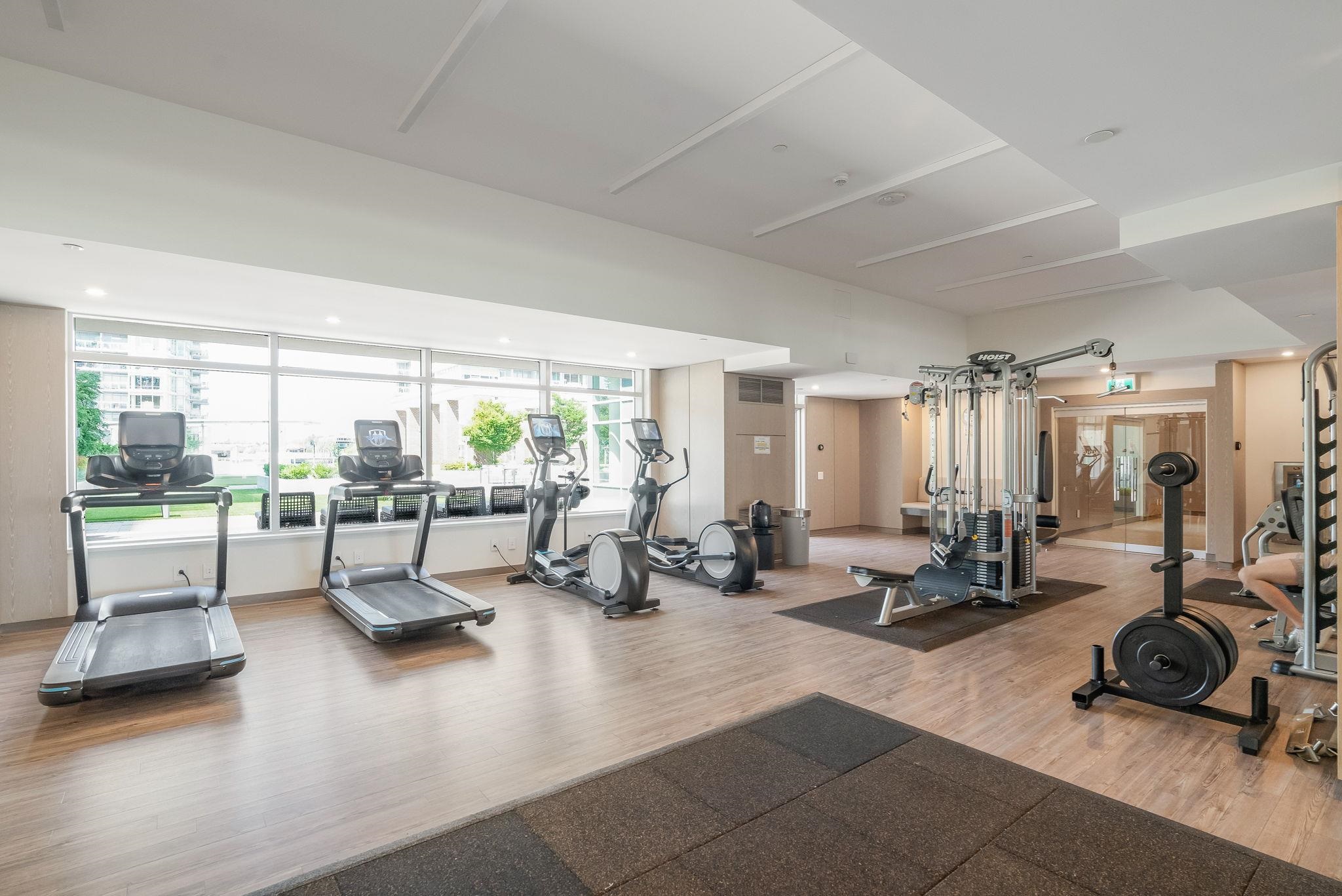 901 15165 THRIFT AVENUE Unit: 901