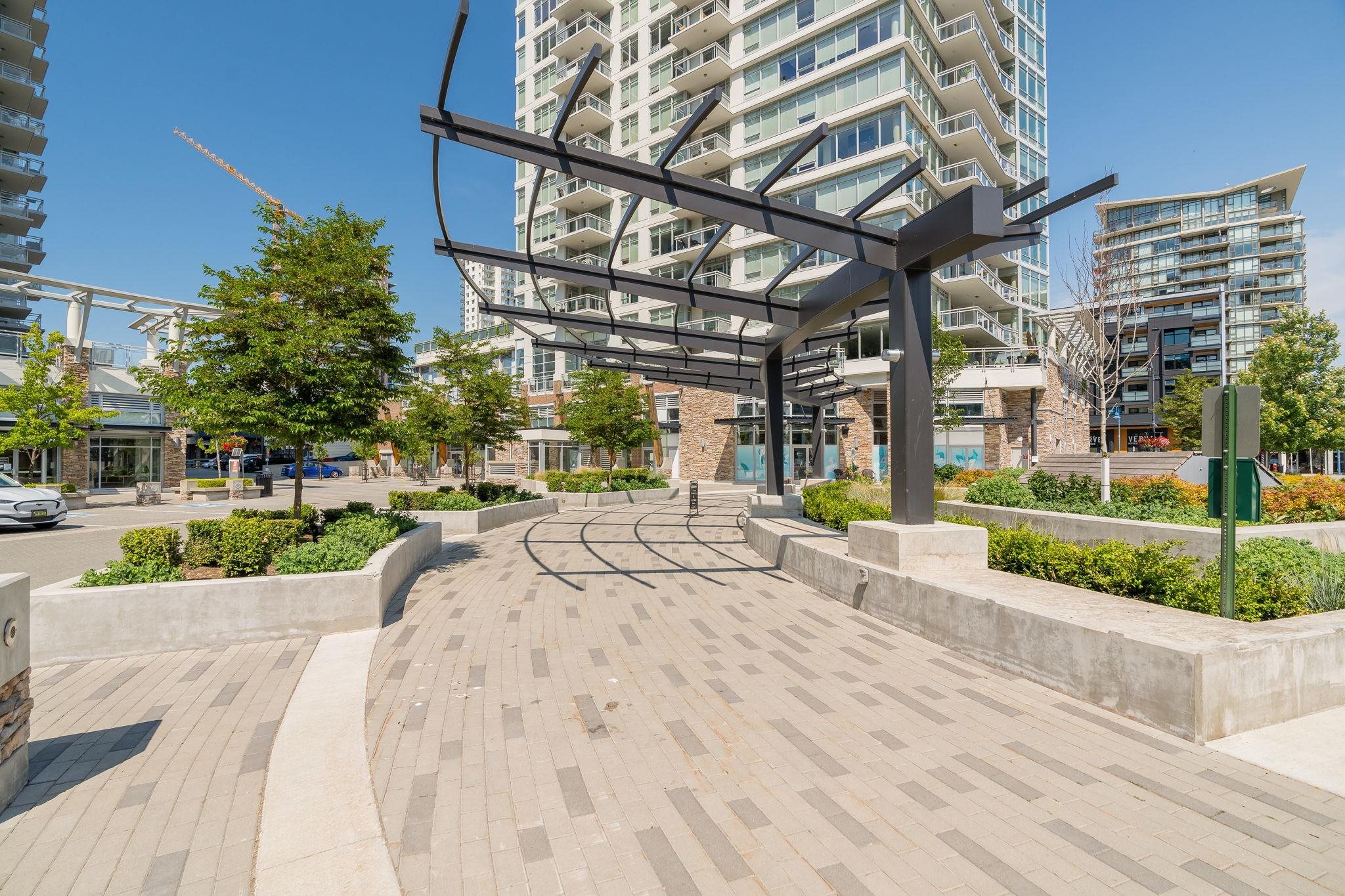 901 15165 THRIFT AVENUE Unit: 901