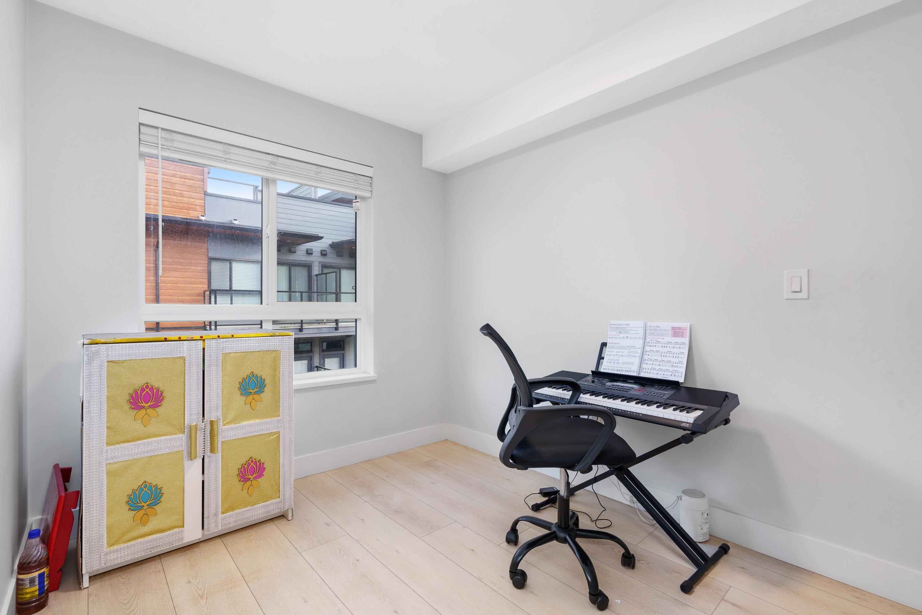 128 30530 CARDINAL AVENUE Unit: 128