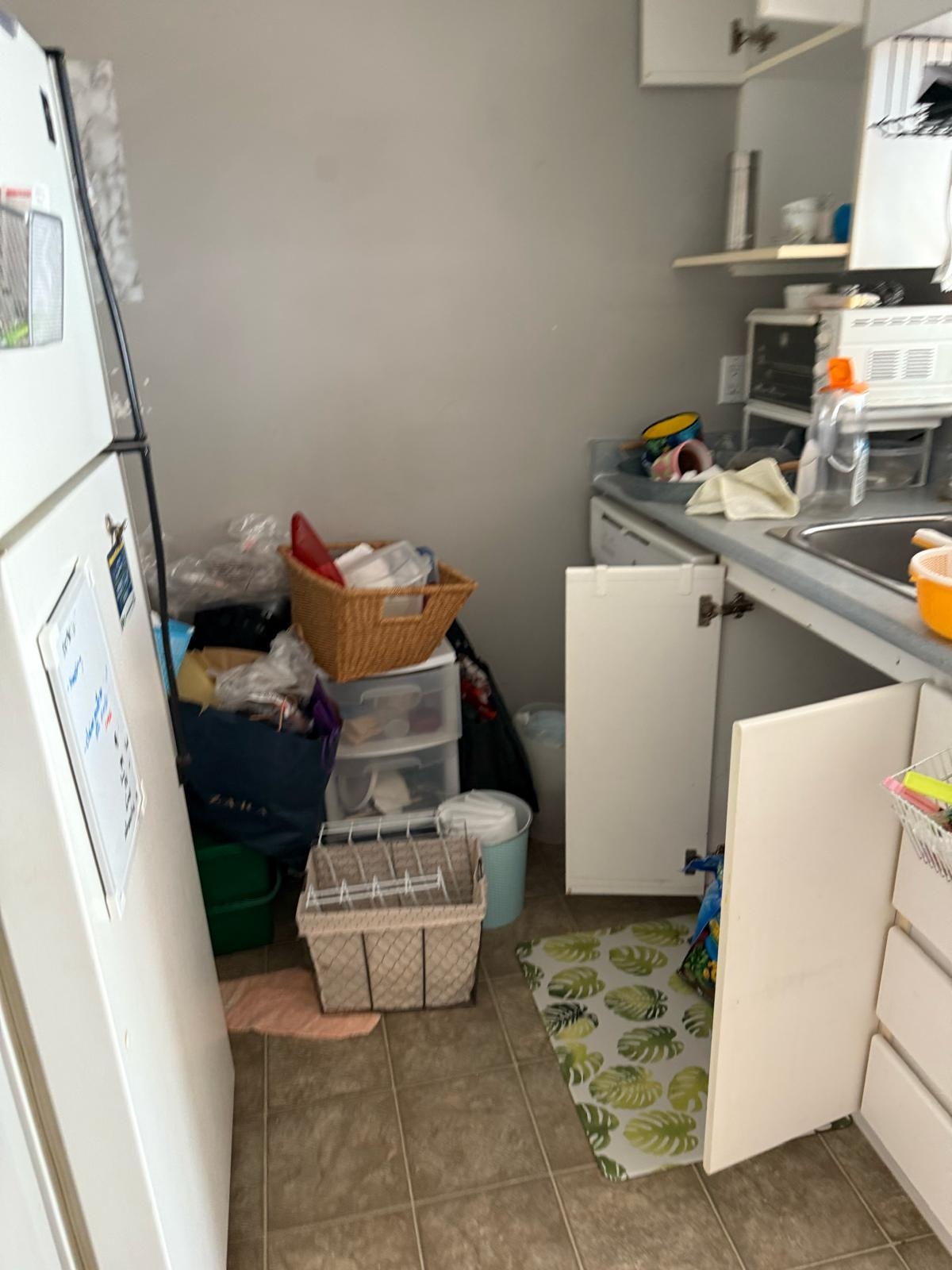 304 3455 ASCOT PLACE Unit: 304