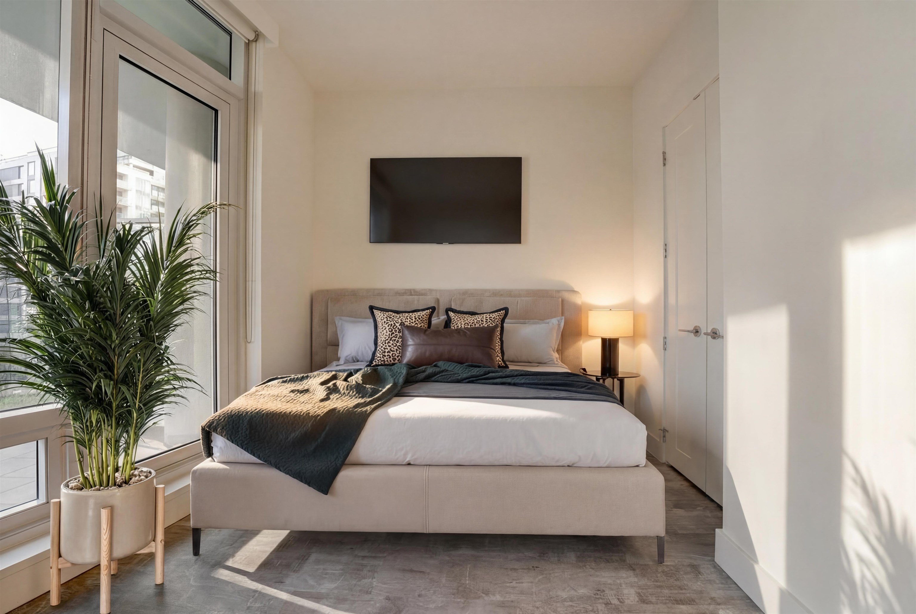 404 1633 ONTARIO STREET Unit: 404