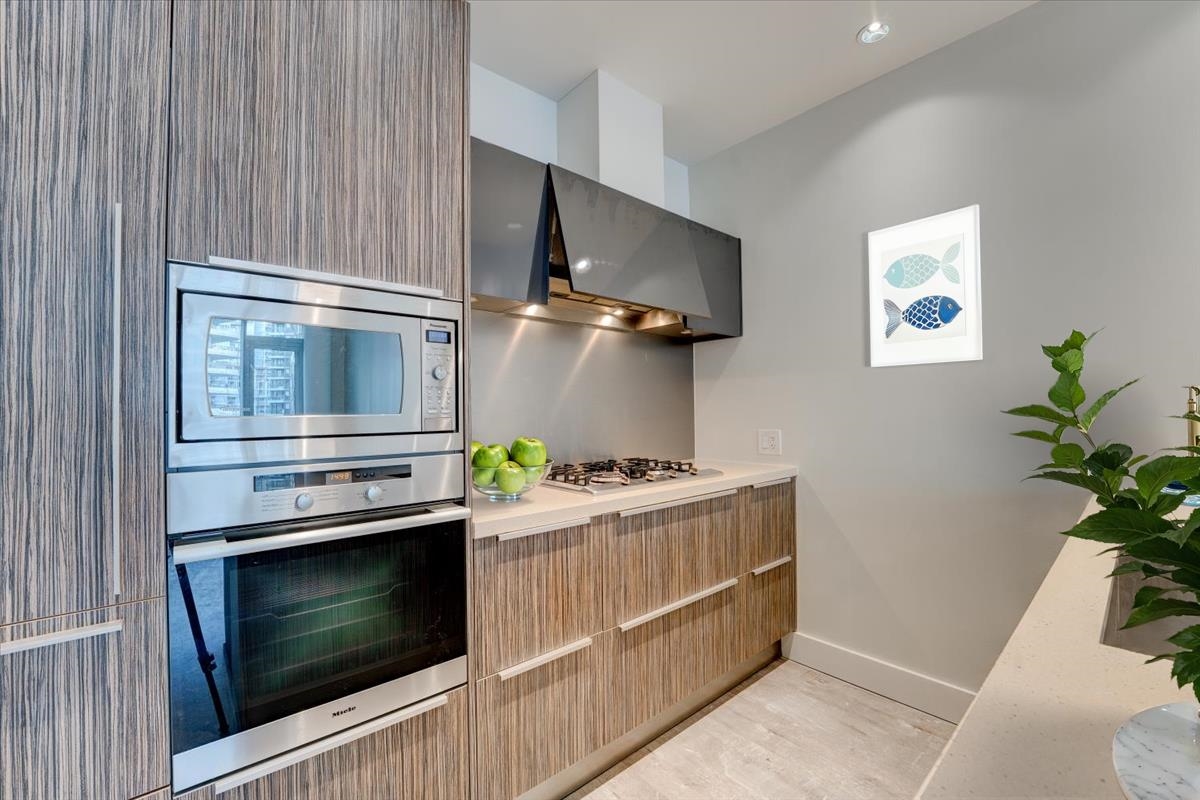 404 1633 ONTARIO STREET Unit: 404