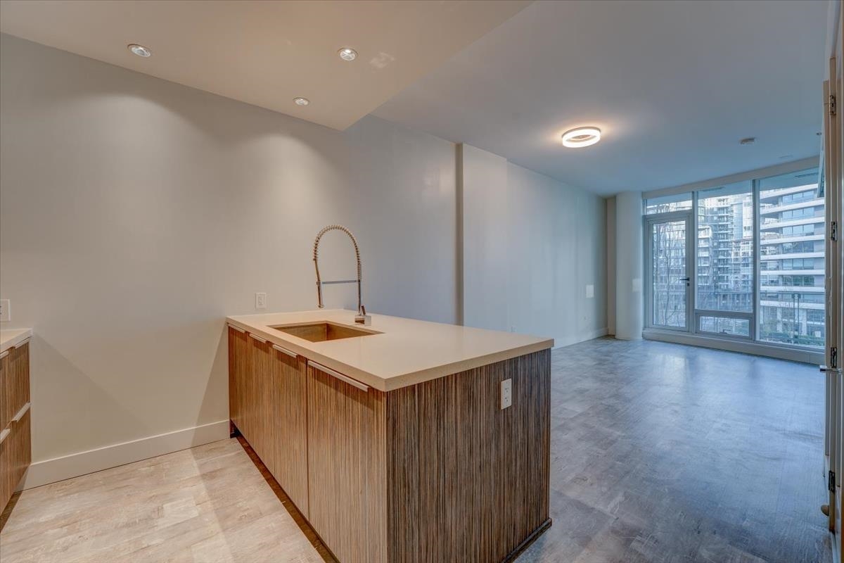 404 1633 ONTARIO STREET Unit: 404
