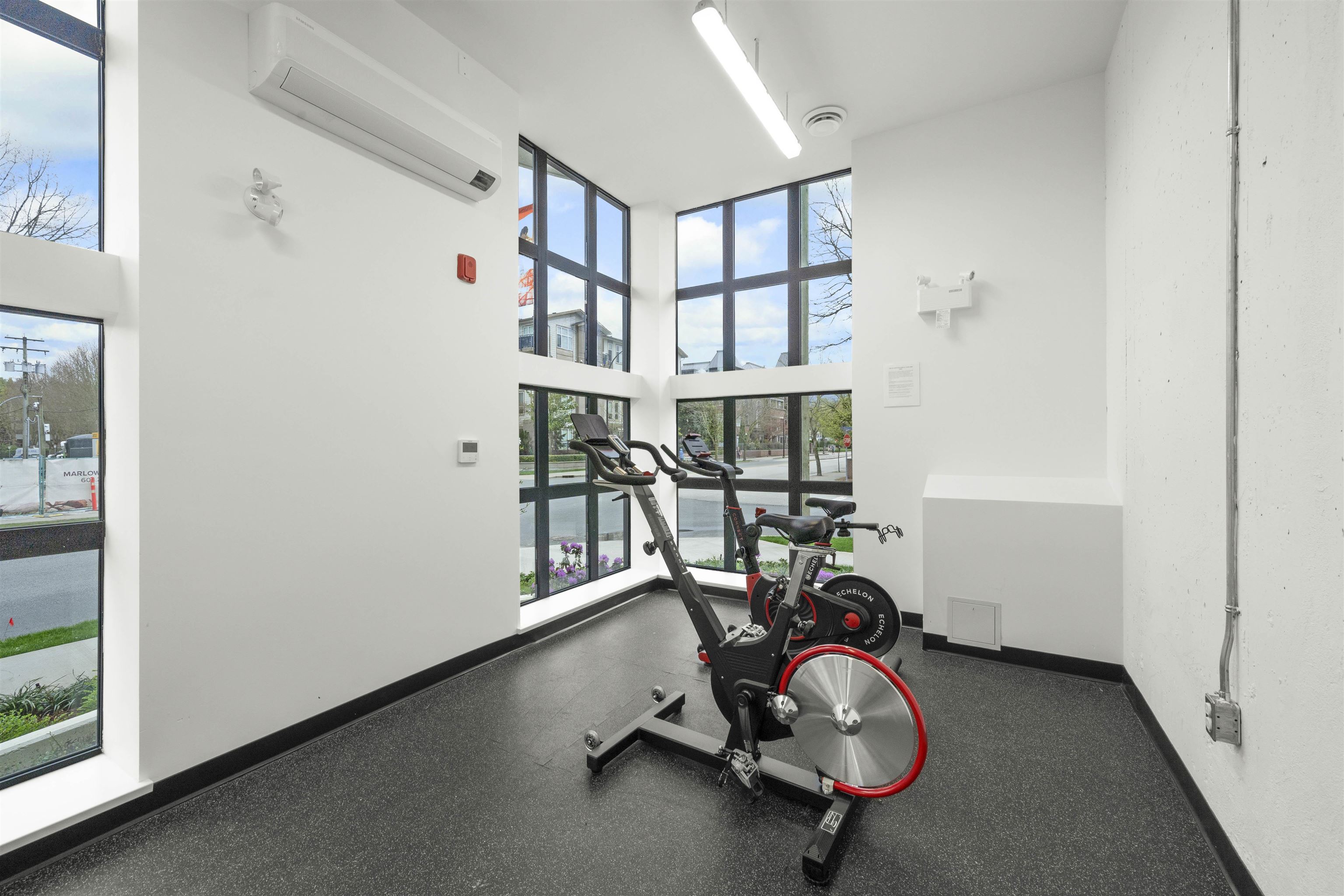 201 2446 SHAUGHNESSY STREET Unit: 201