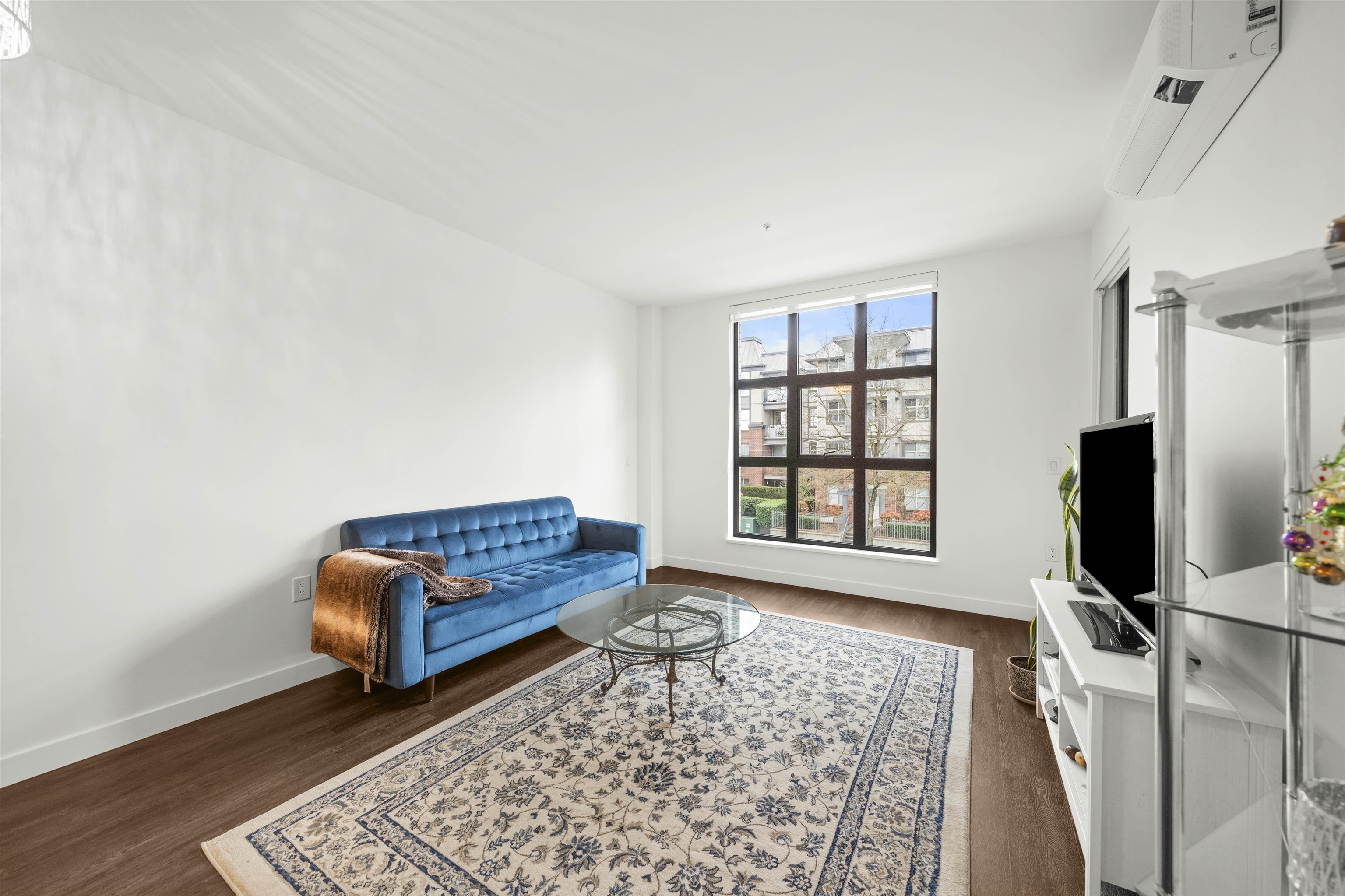 201 2446 SHAUGHNESSY STREET Unit: 201