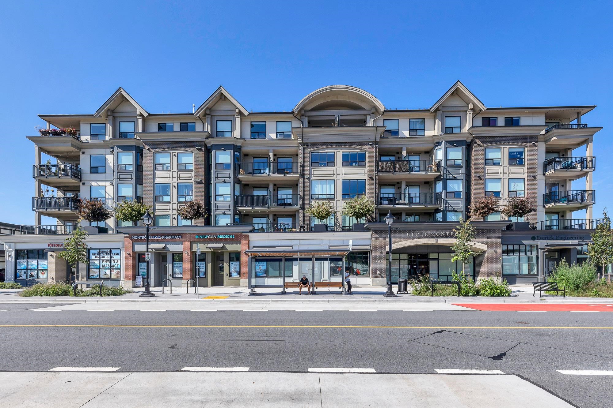 514 2493 MONTROSE AVENUE Unit: 514