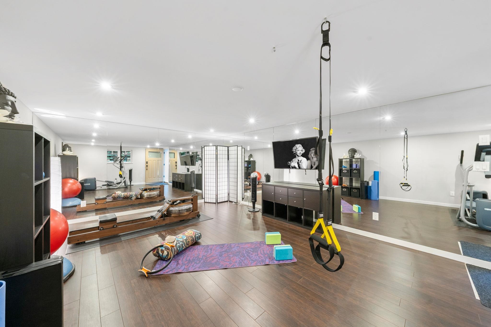 2140 PEMBERTON AVENUE