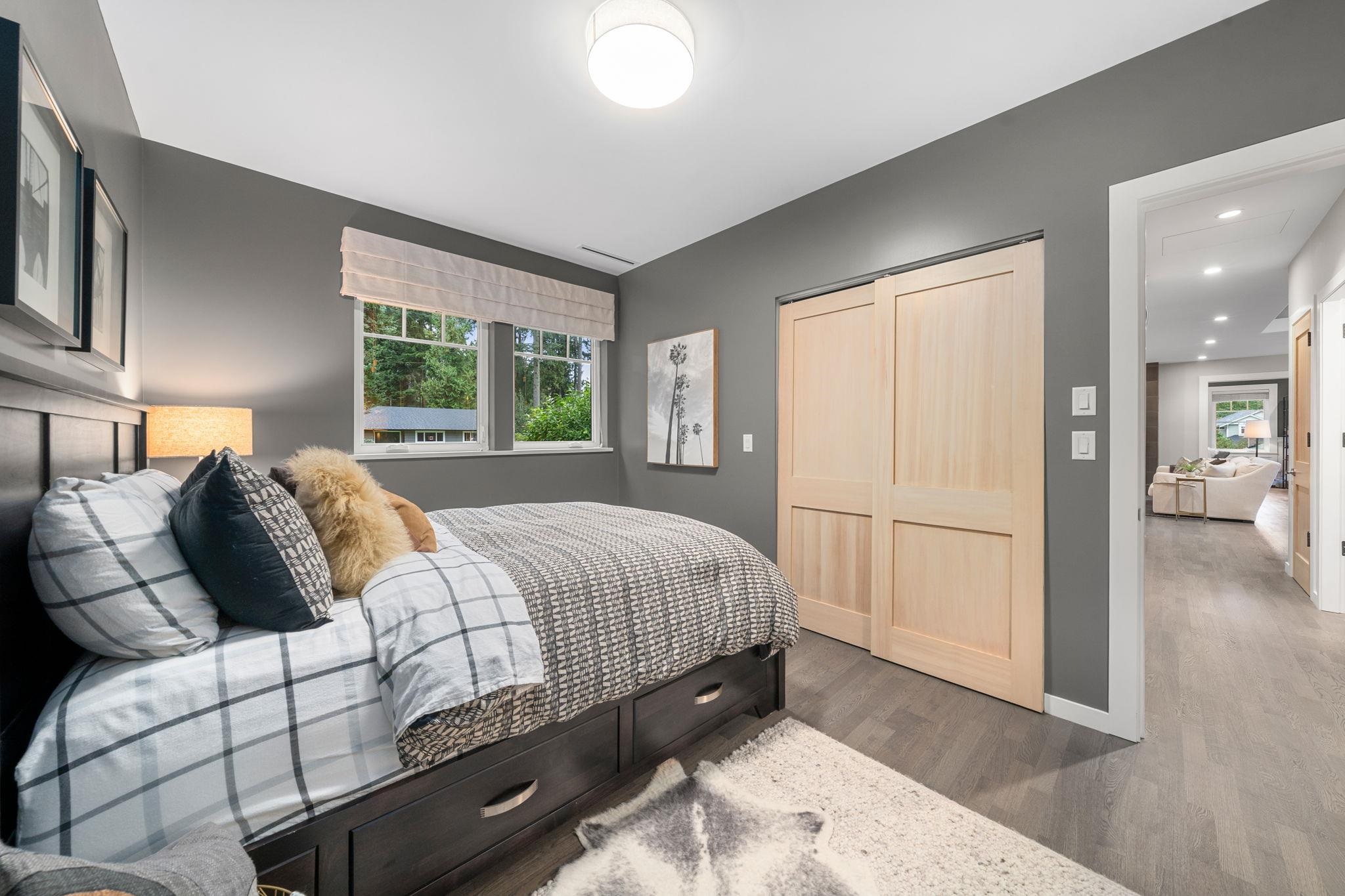 2140 PEMBERTON AVENUE