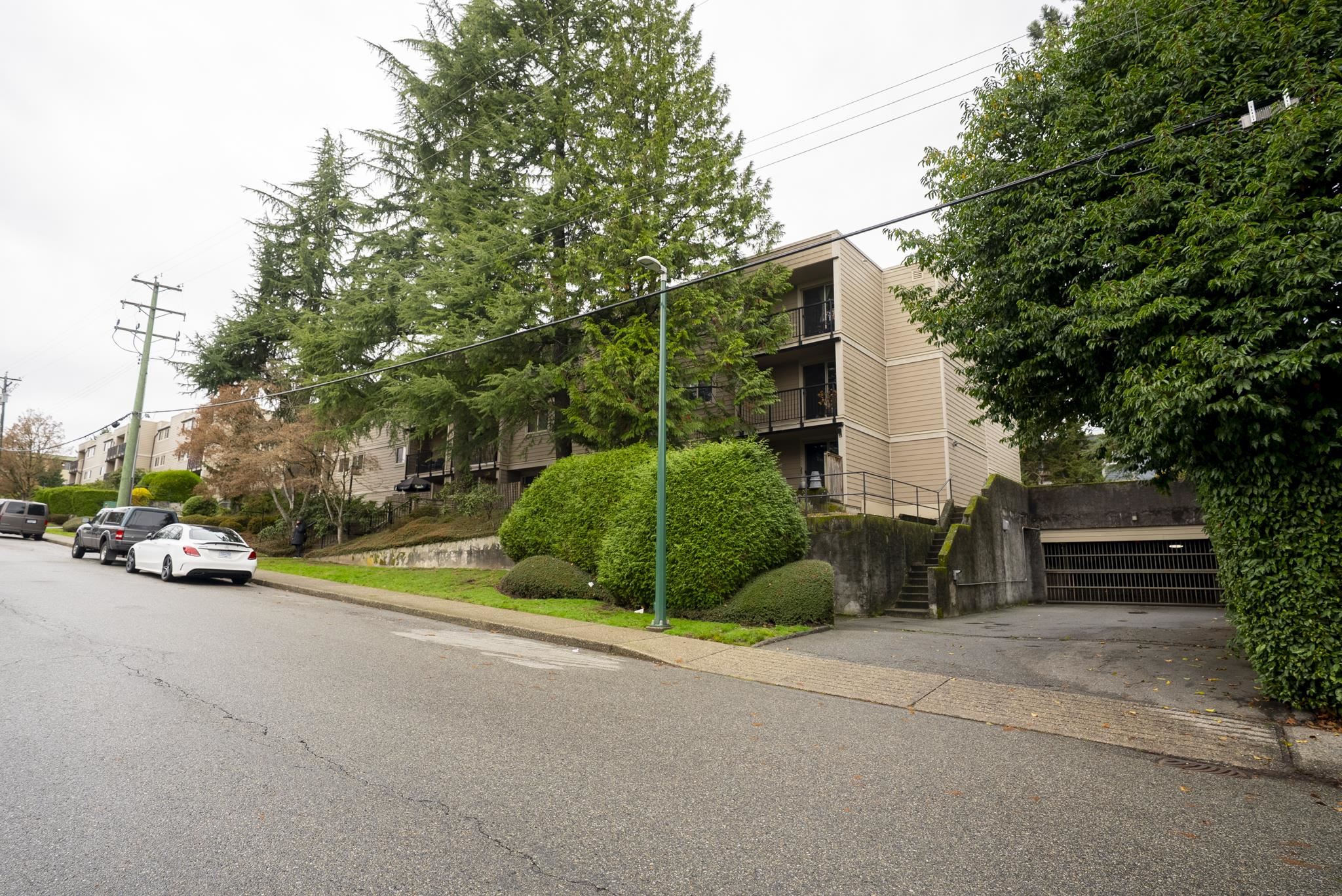 107 1121 HOWIE AVENUE Unit: 107