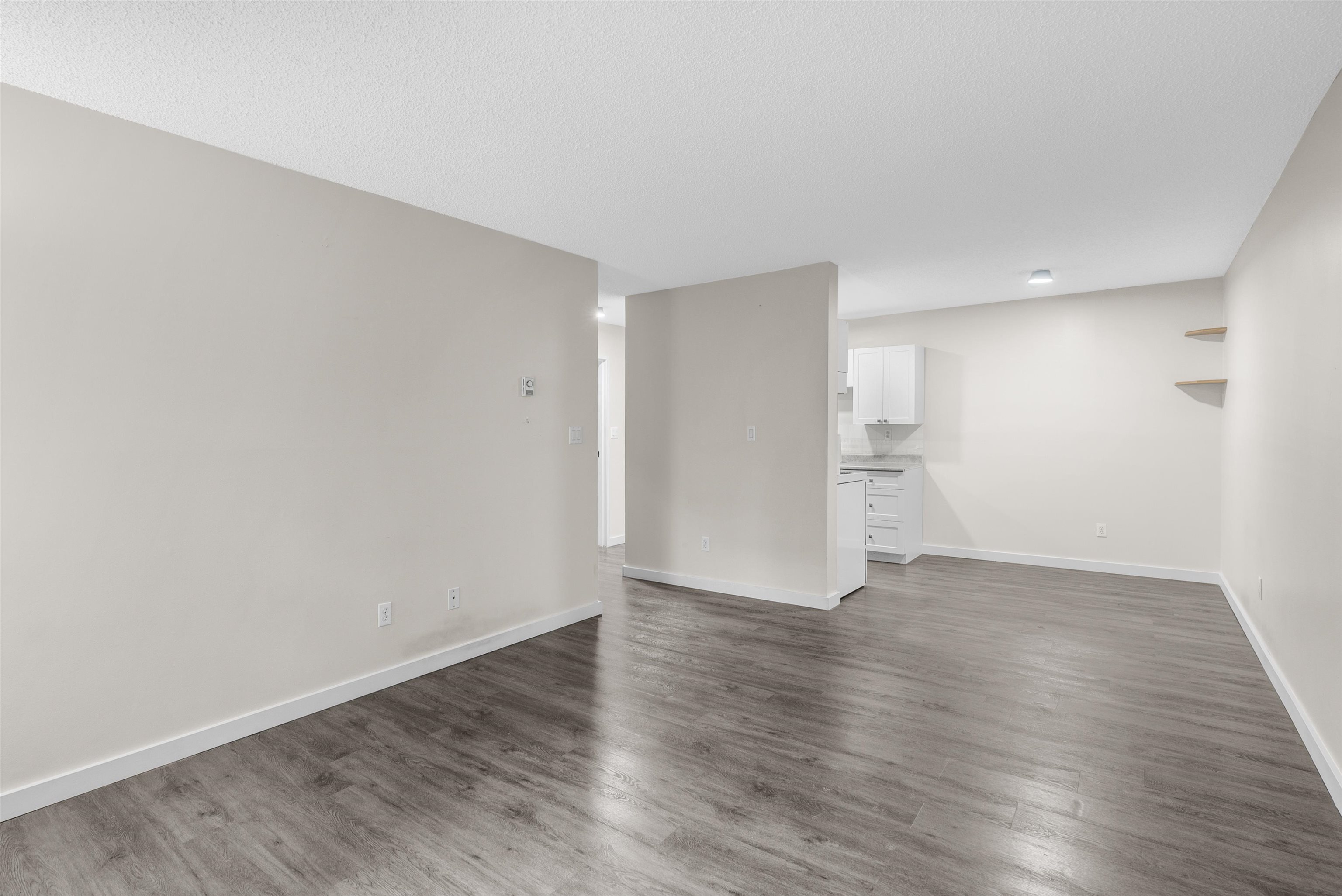 107 1121 HOWIE AVENUE Unit: 107