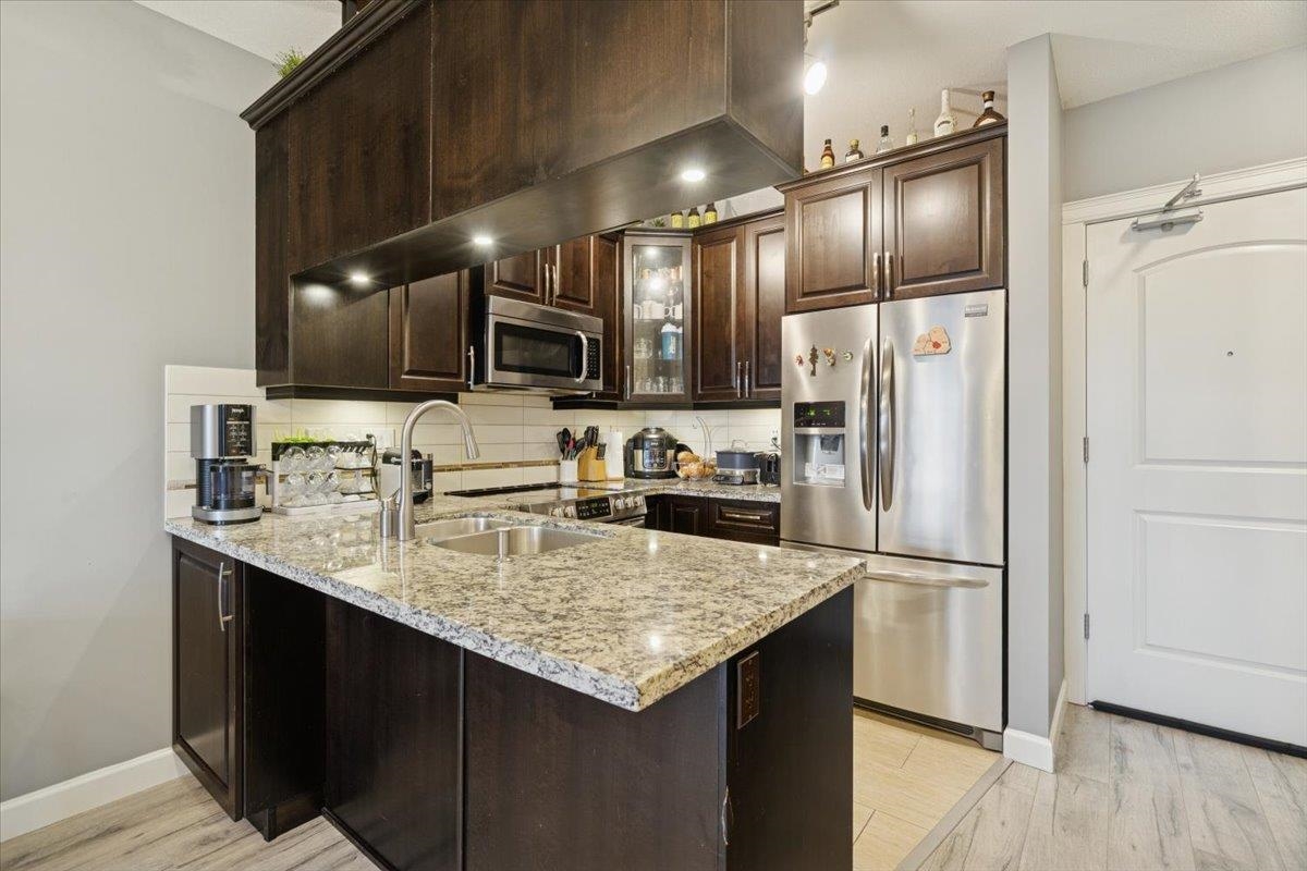 208 12566 190A STREET Unit: 208