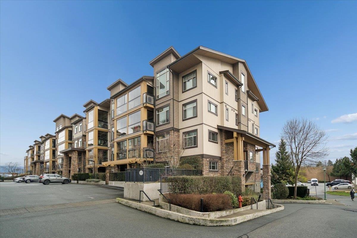 208 12566 190A STREET Unit: 208