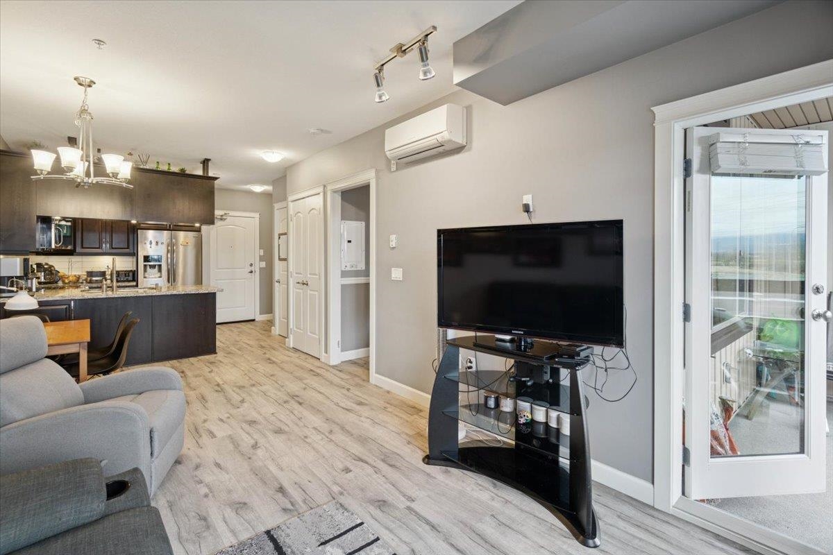 208 12566 190A STREET Unit: 208