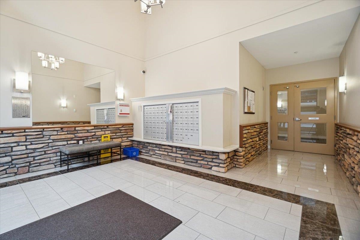 208 12566 190A STREET Unit: 208