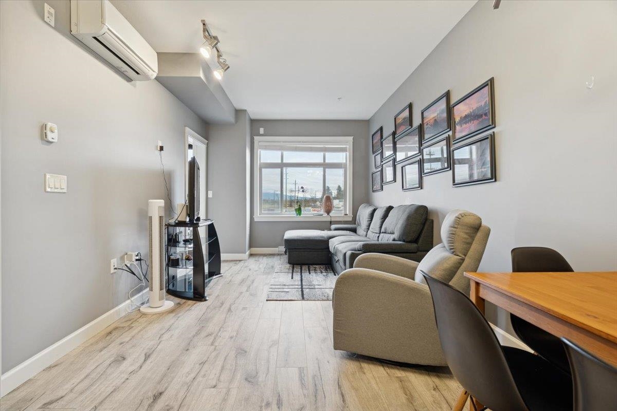 208 12566 190A STREET Unit: 208