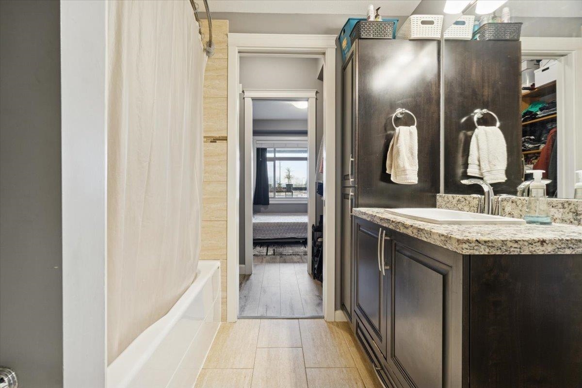 208 12566 190A STREET Unit: 208