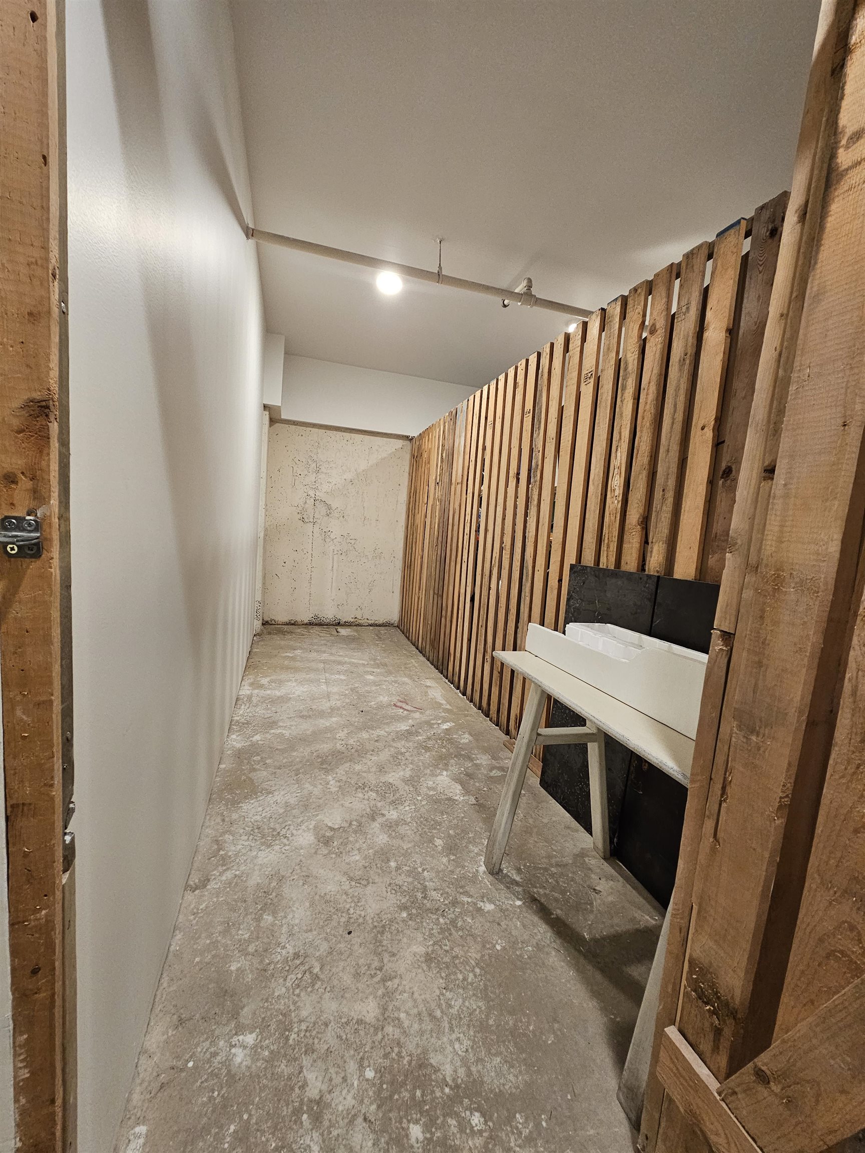 201 3680 RAE AVENUE Unit: 201