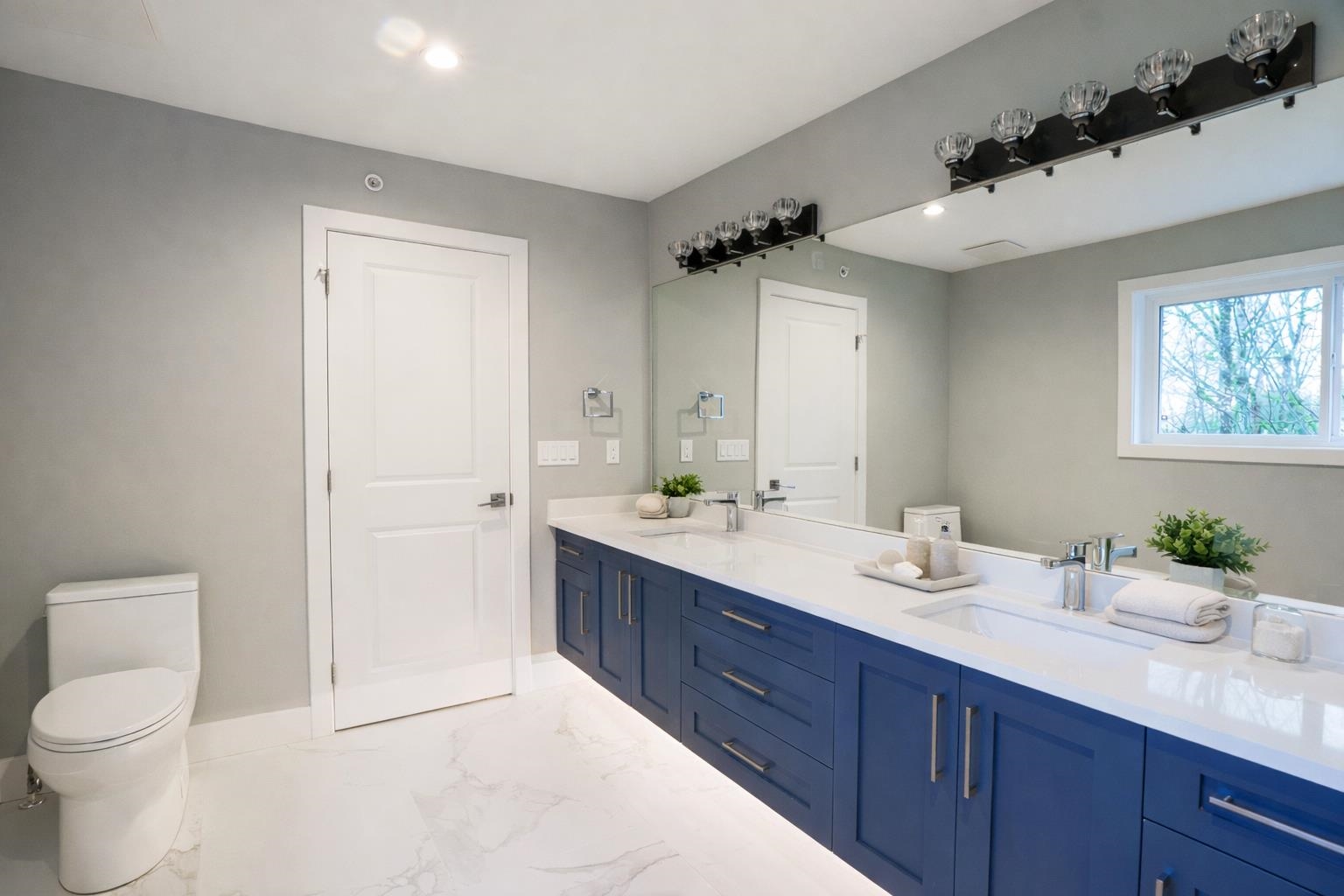 9 7138 MARBLE HILL ROAD Unit: 9