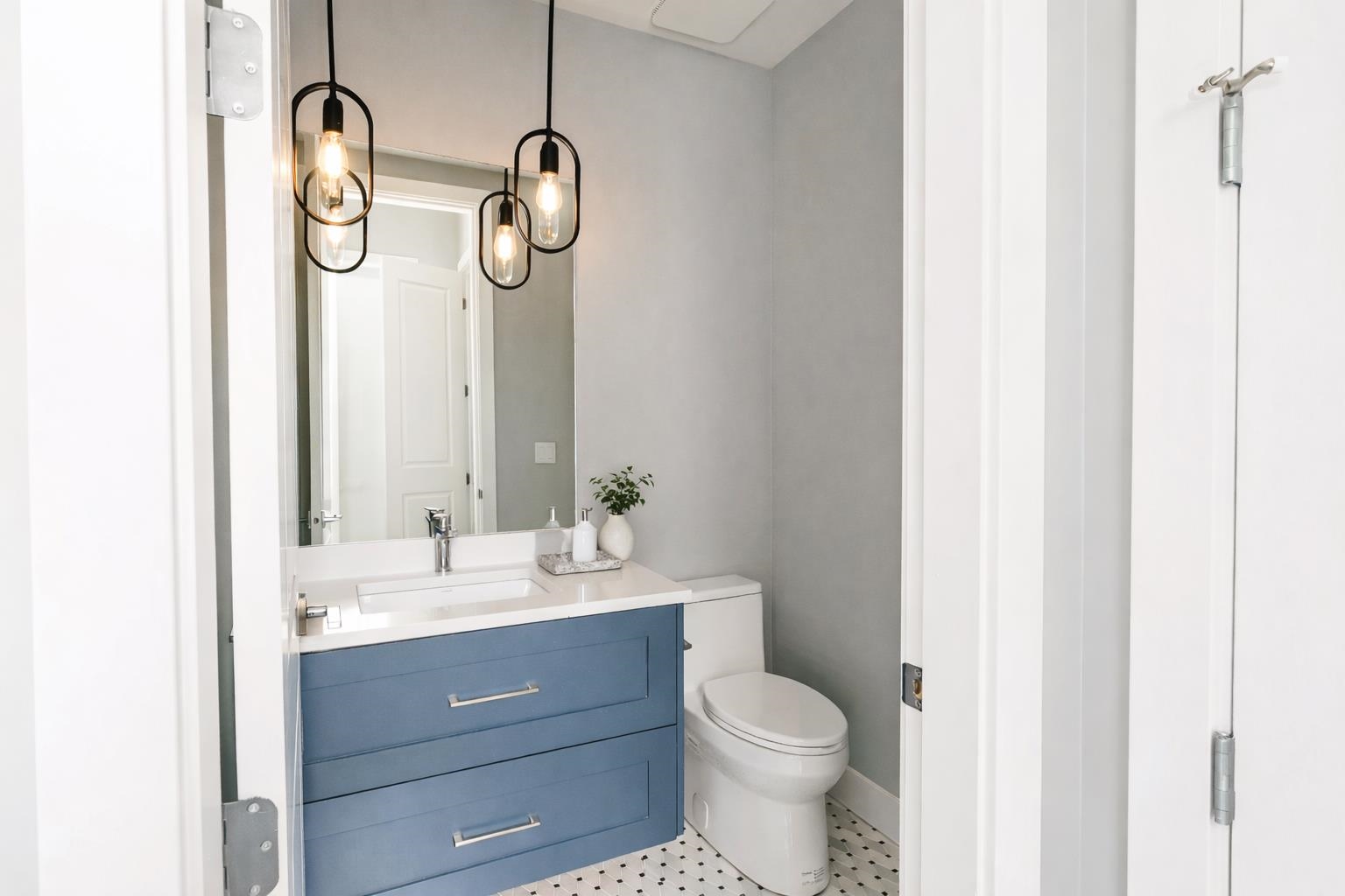 9 7138 MARBLE HILL ROAD Unit: 9