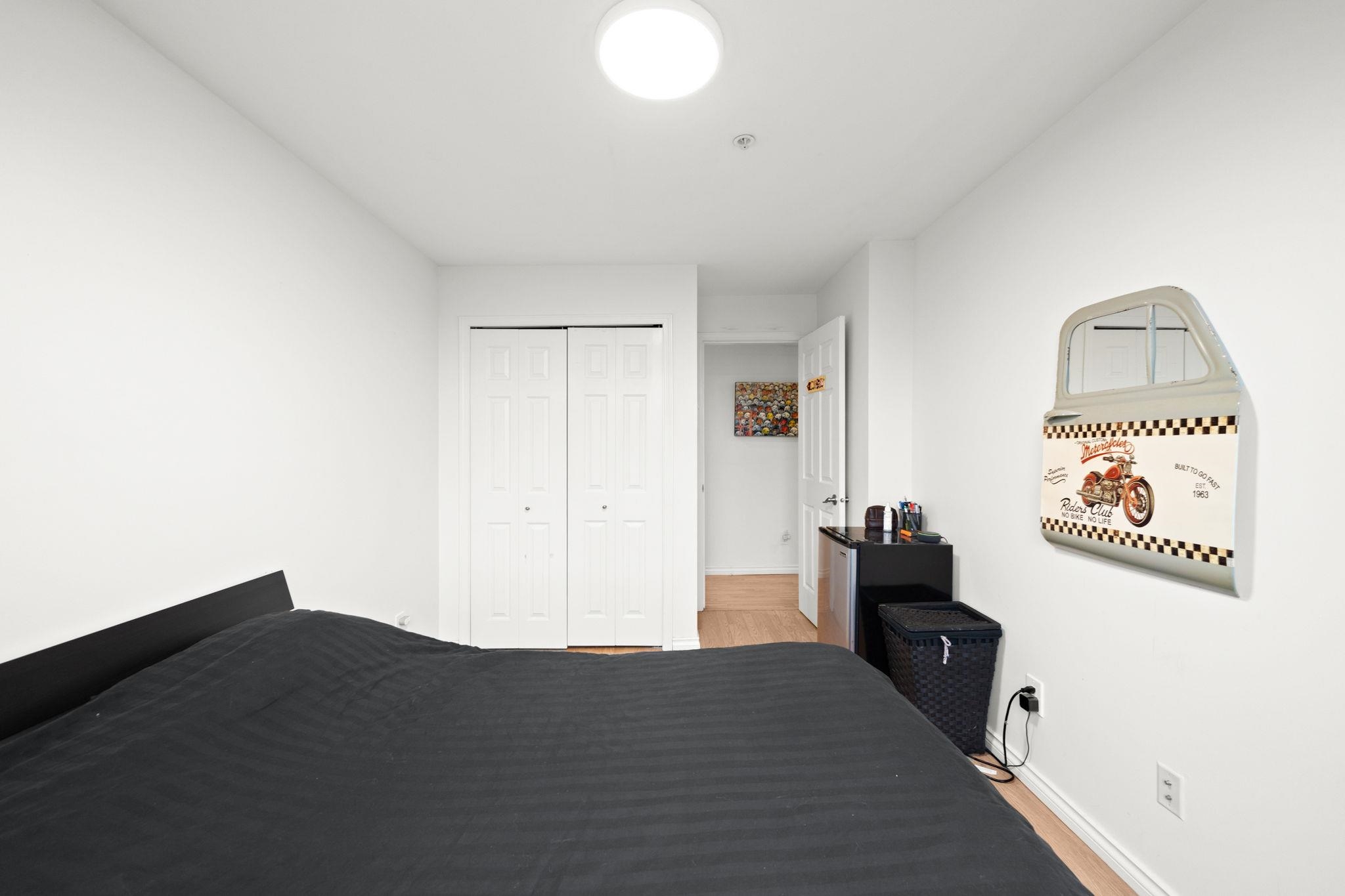 25 2378 RINDALL AVENUE Unit: 25