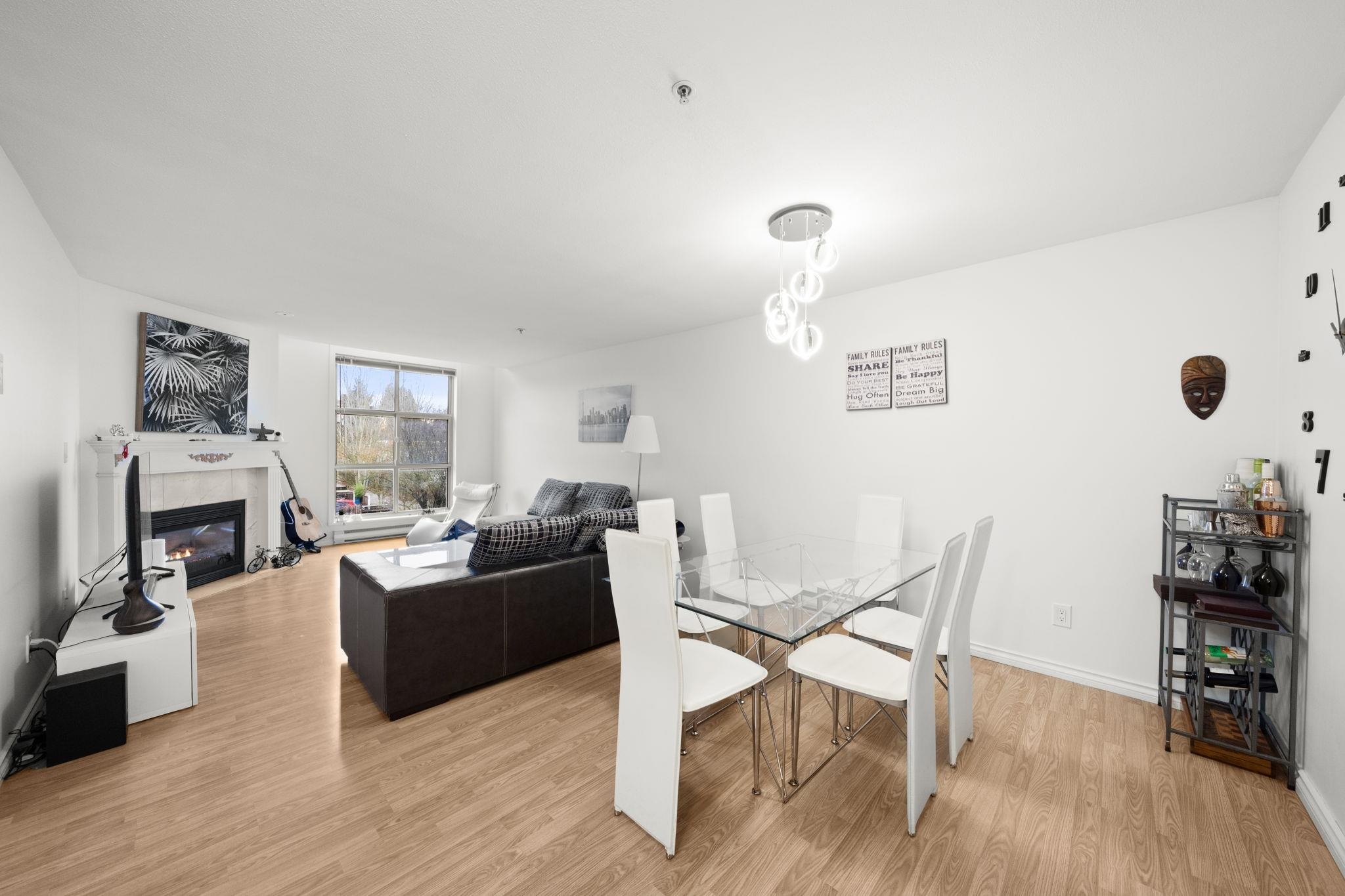 25 2378 RINDALL AVENUE Unit: 25