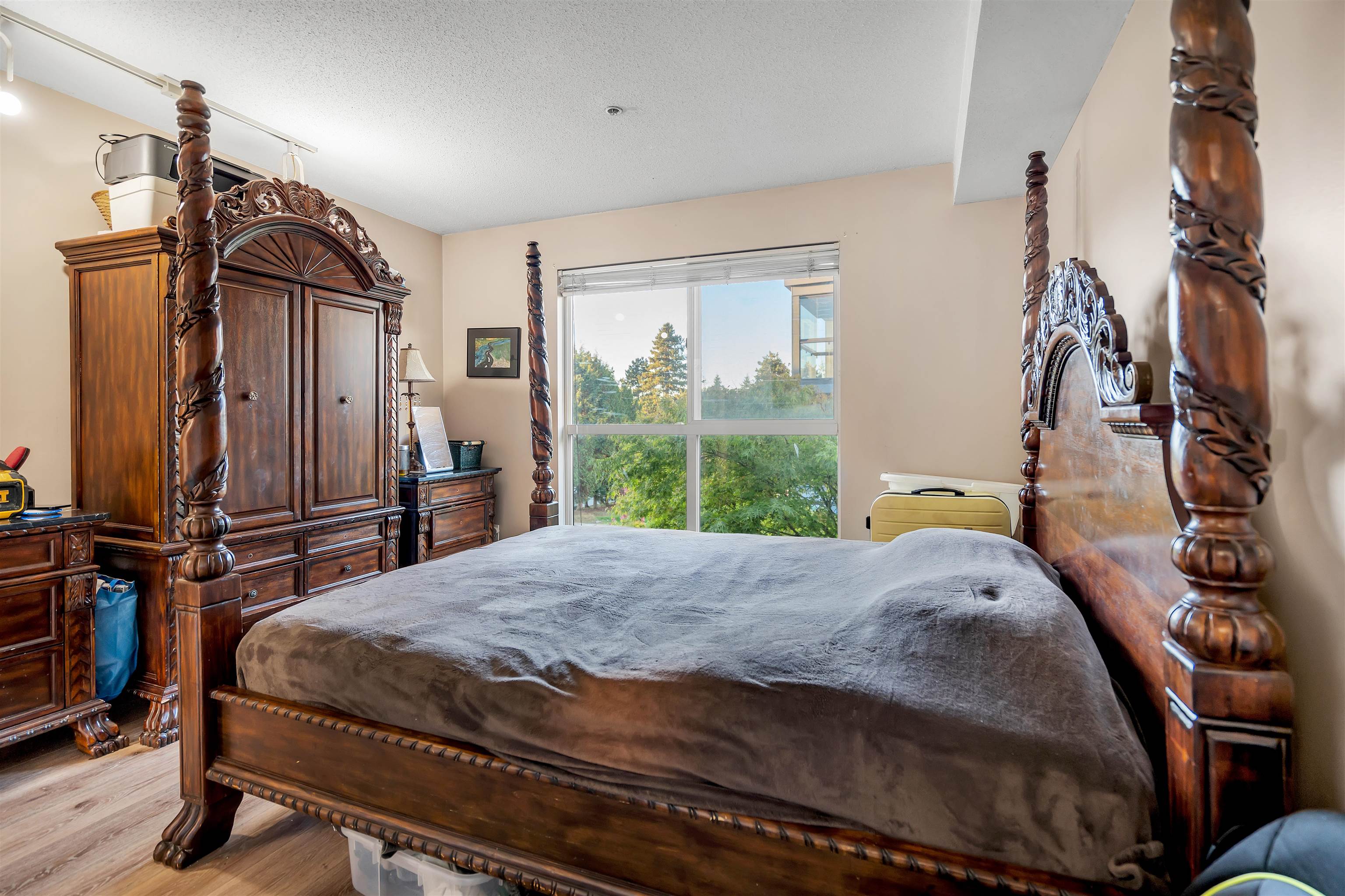 313 13780 76 AVENUE Unit: 313