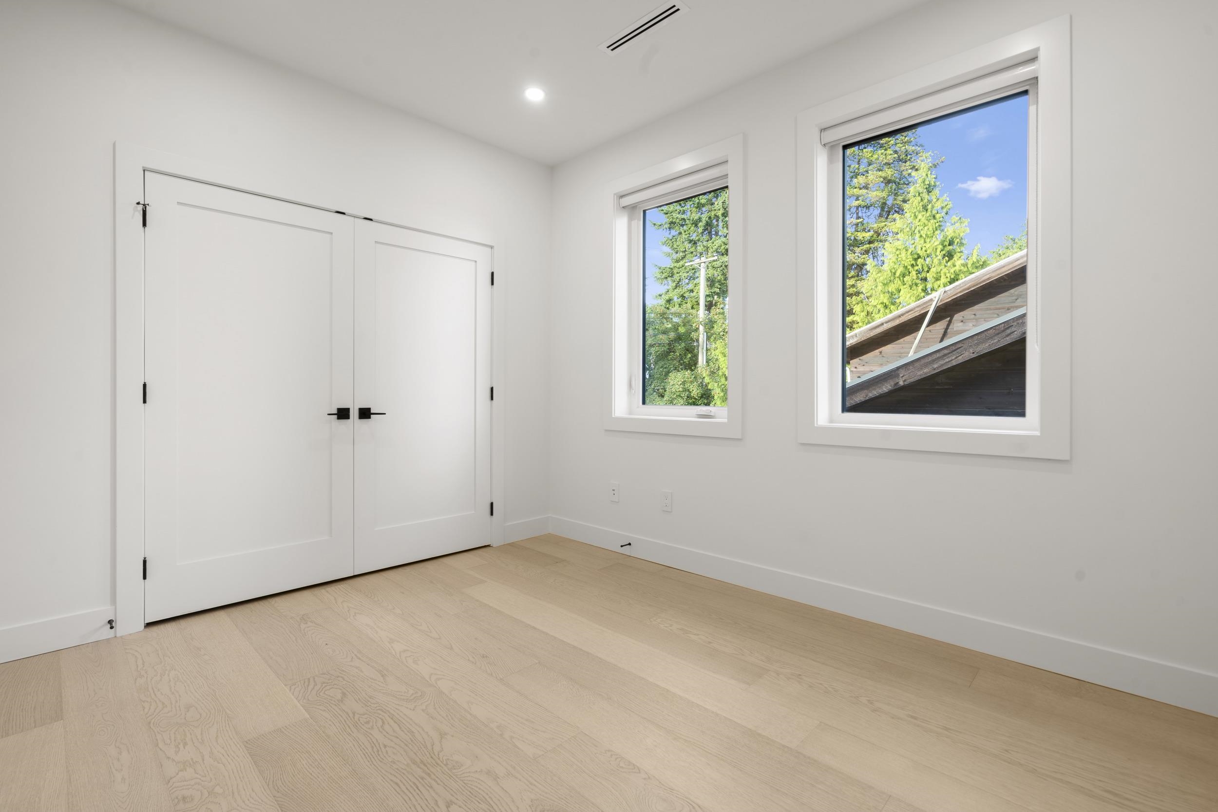 5528 BALACLAVA STREET