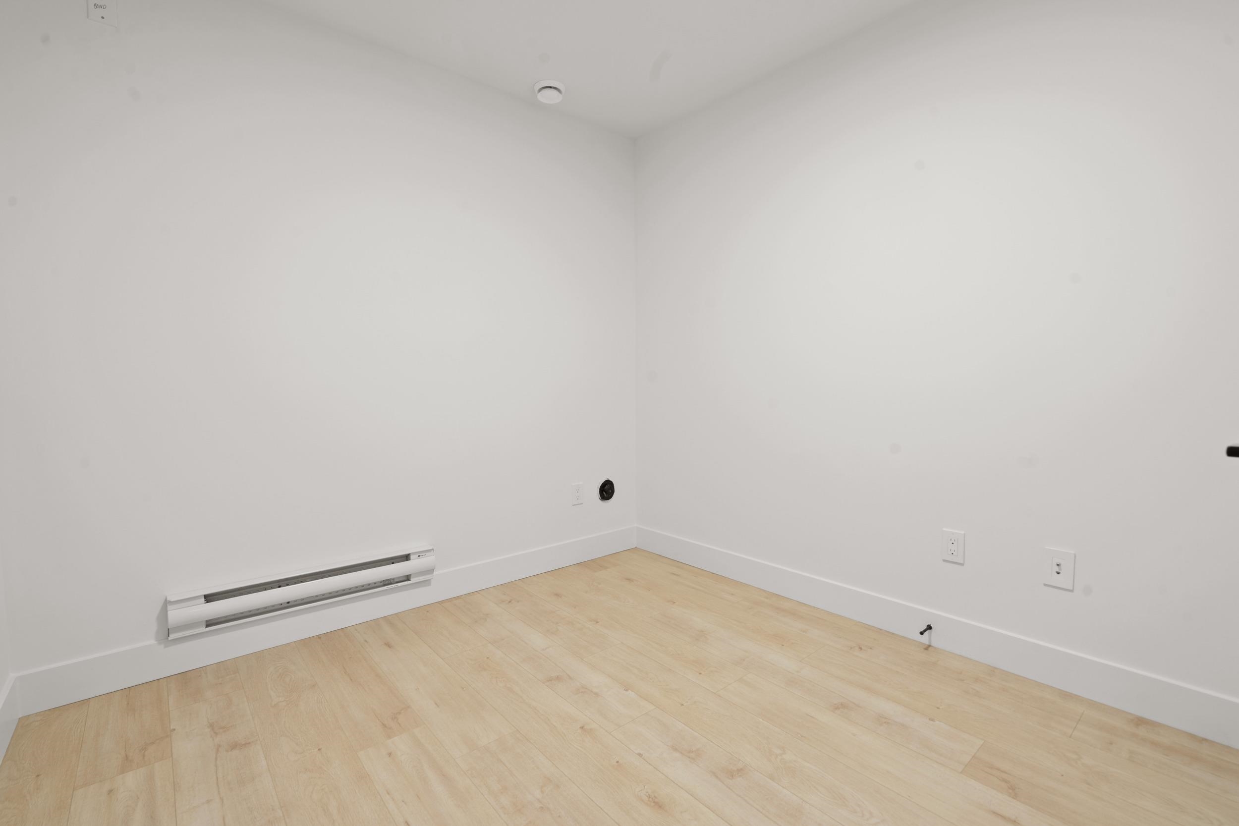 5528 BALACLAVA STREET