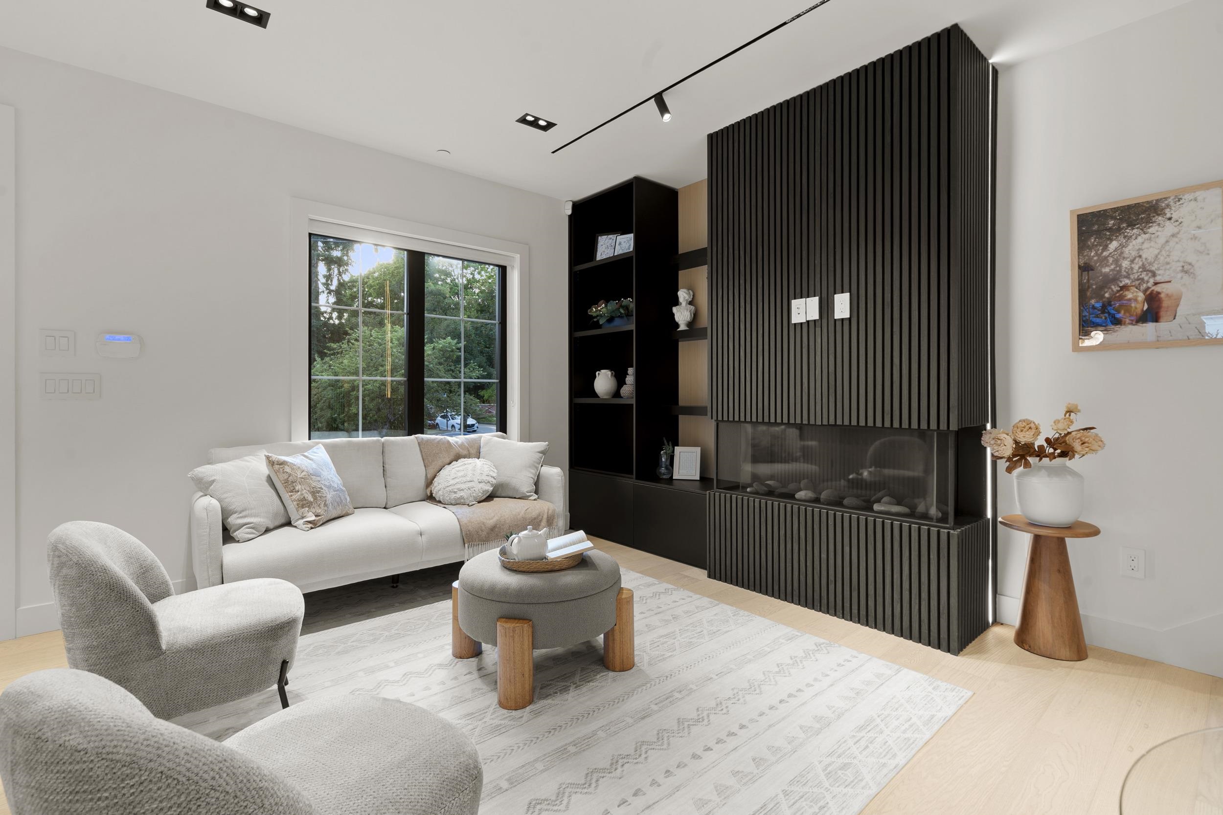 5528 BALACLAVA STREET