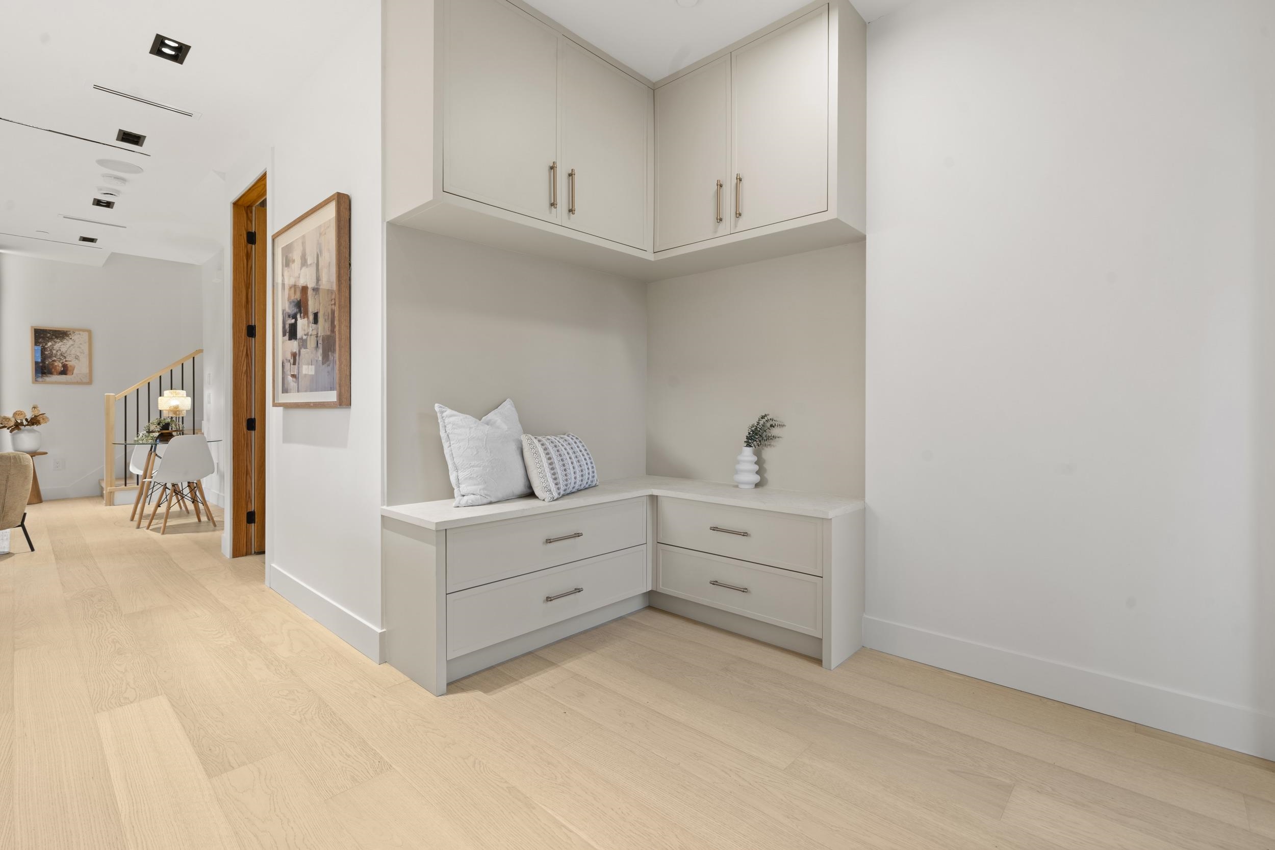 5528 BALACLAVA STREET