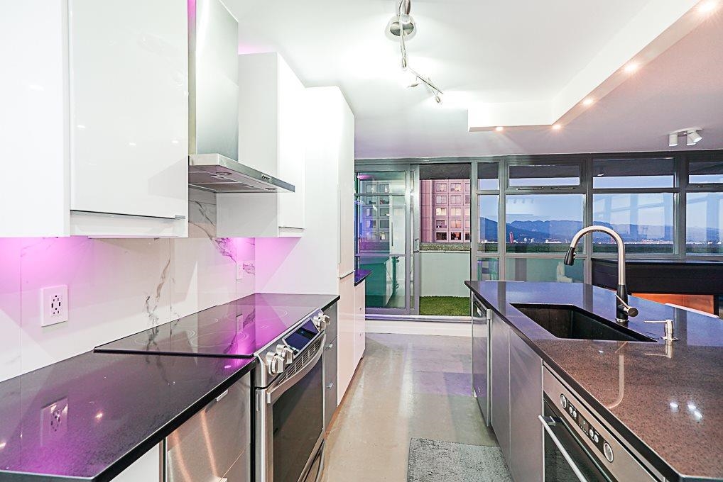 3004 438 SEYMOUR STREET Unit: 3004